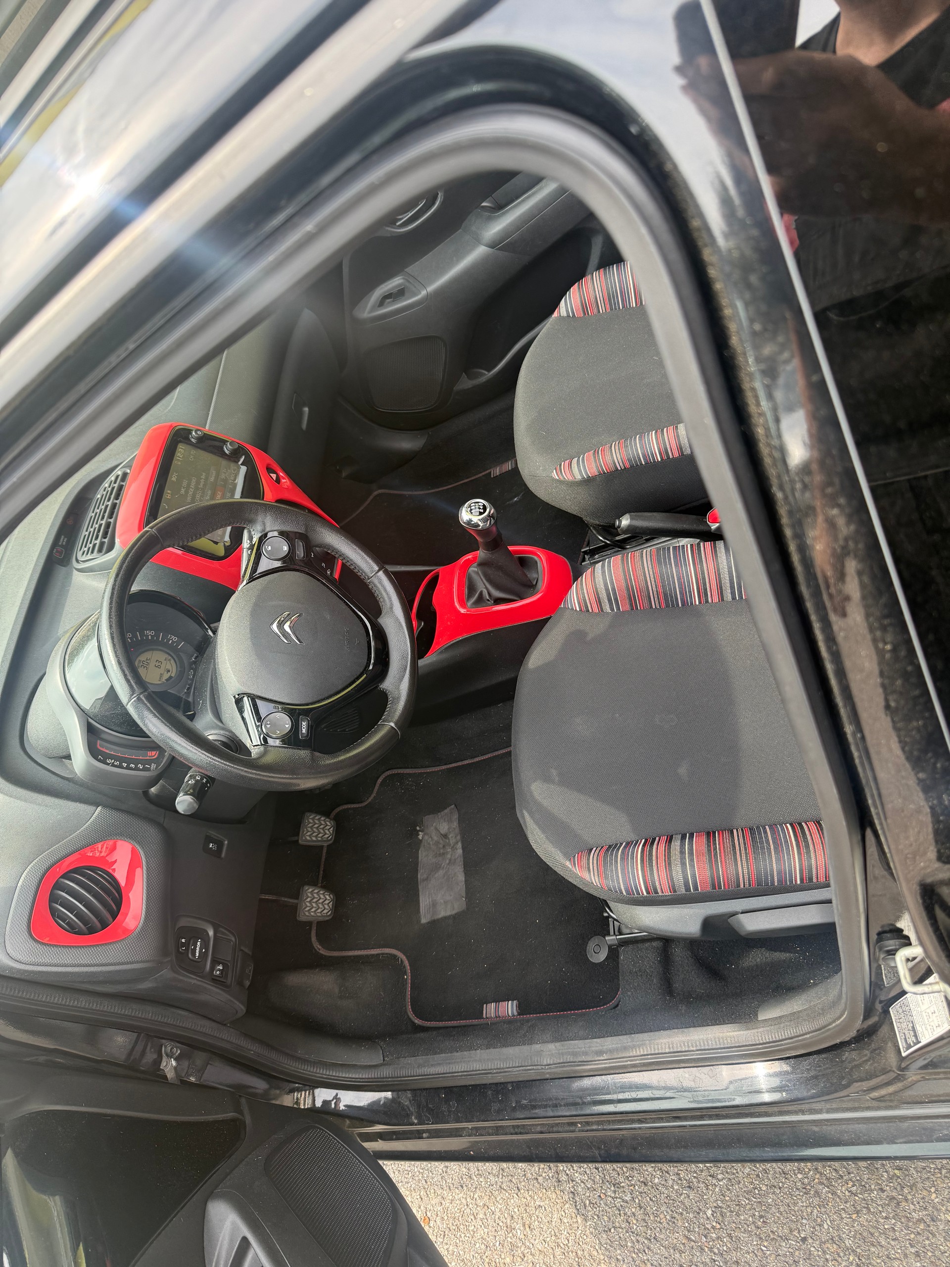 CITROEN C1 1.0 VTi Feel Airscape-image-6