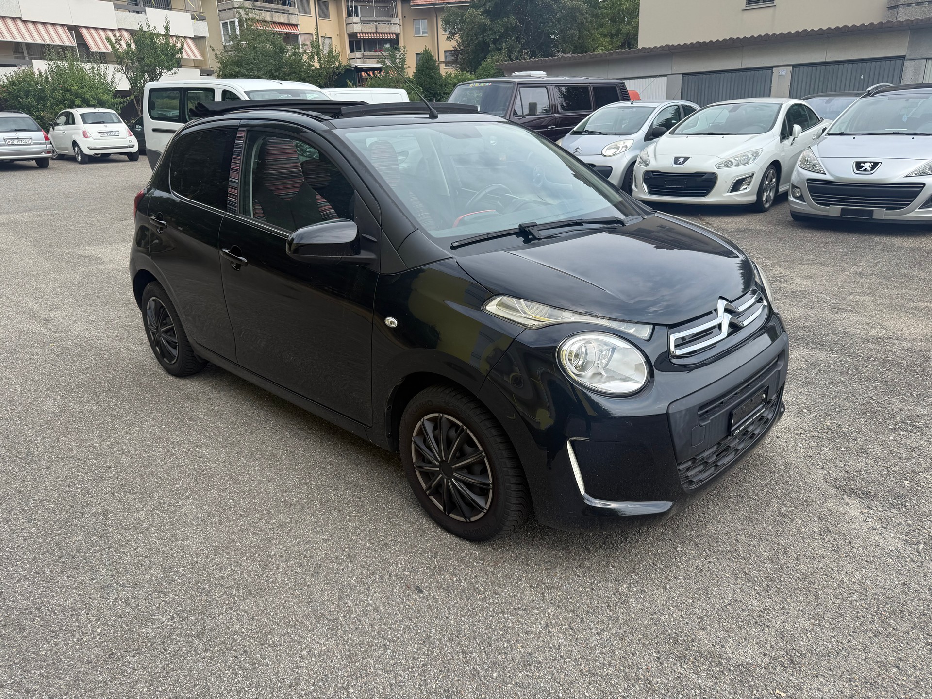 CITROEN C1 1.0 VTi Feel Airscape-image-1