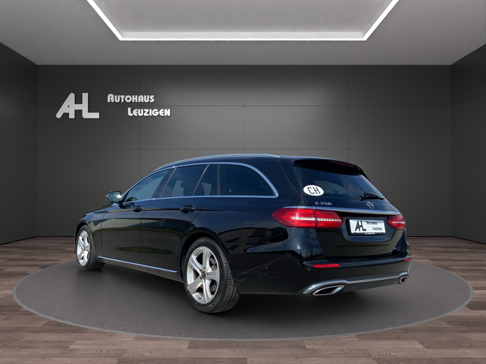 MERCEDES-BENZ E 250 Avantgarde 9G-Tronic-image-2
