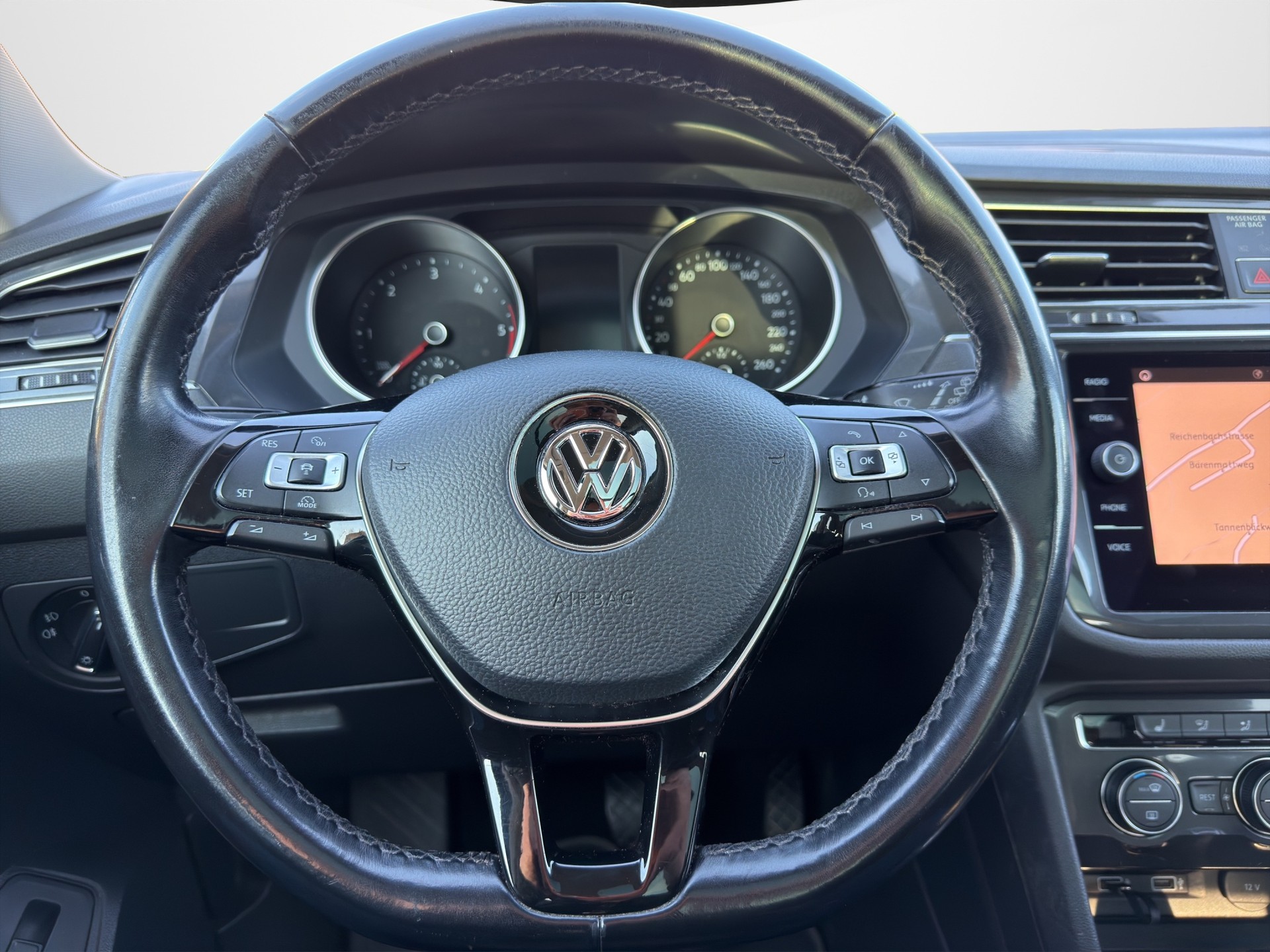 VW Tiguan Allspace 2.0 TDI SCR Highline 4Motion DSG-image-16