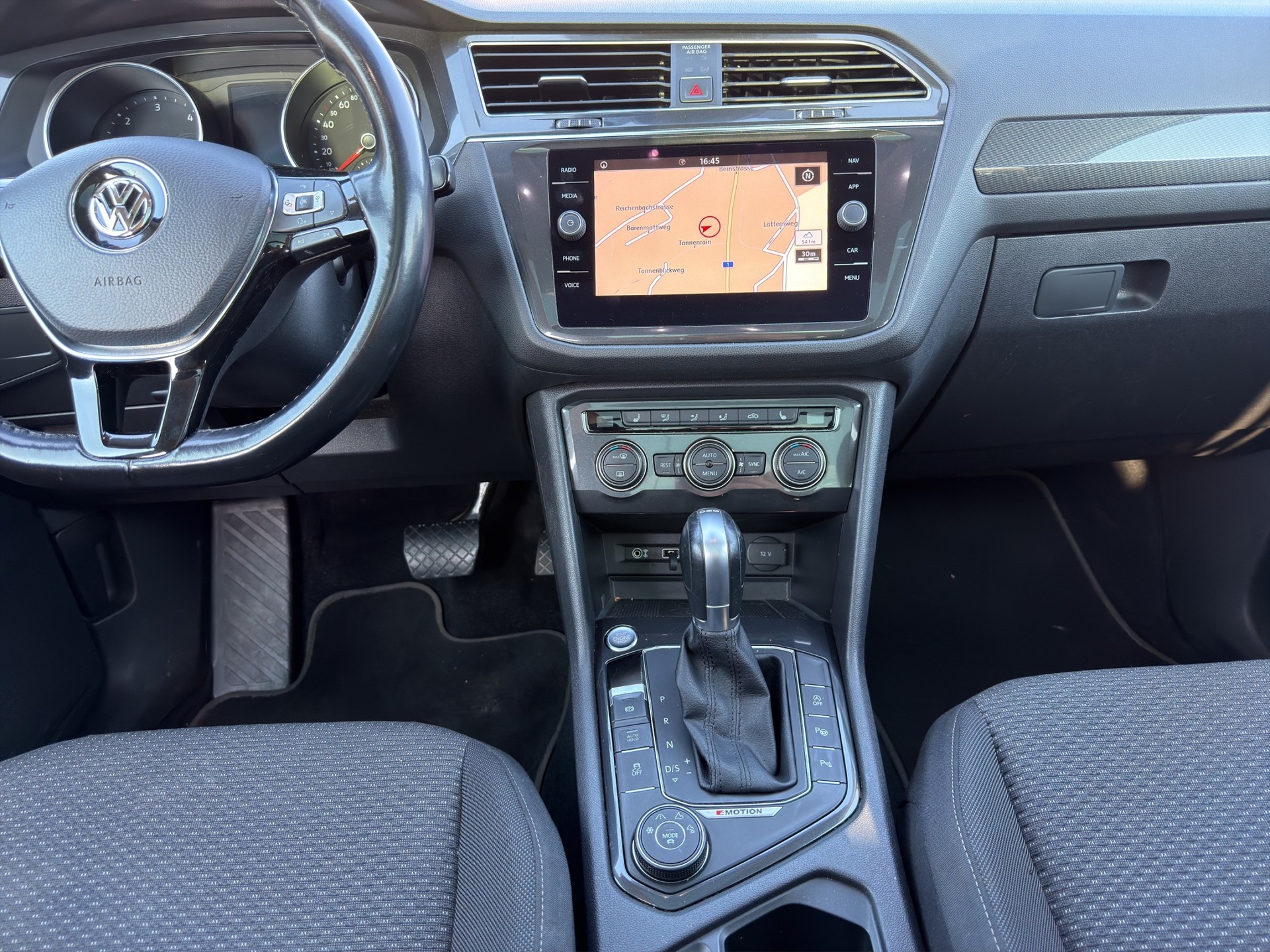 VW Tiguan Allspace 2.0 TDI SCR Highline 4Motion DSG-image-12