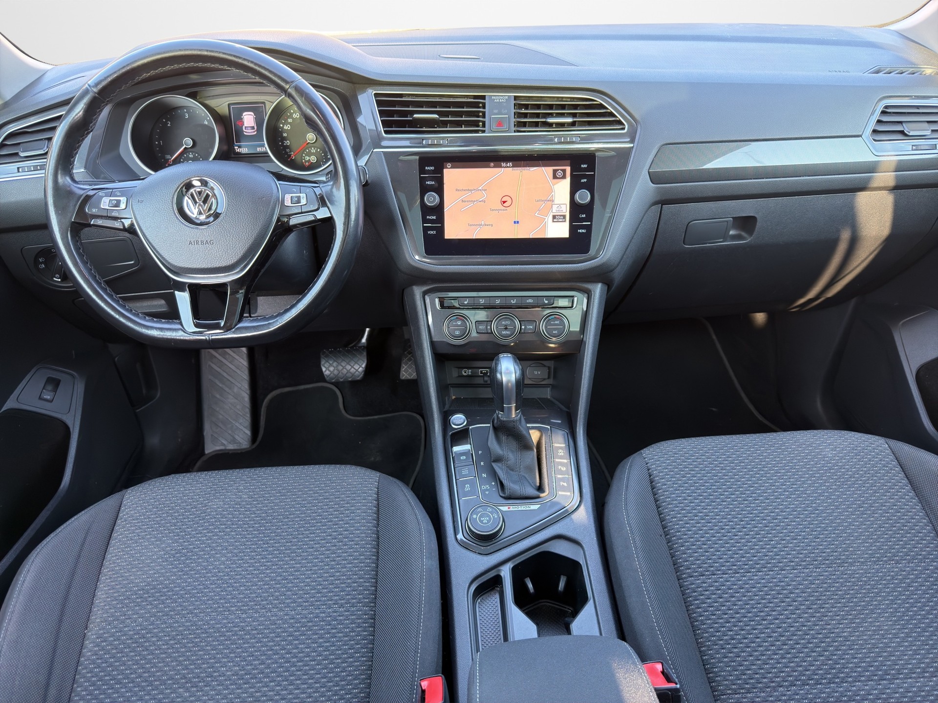 VW Tiguan Allspace 2.0 TDI SCR Highline 4Motion DSG-image-13