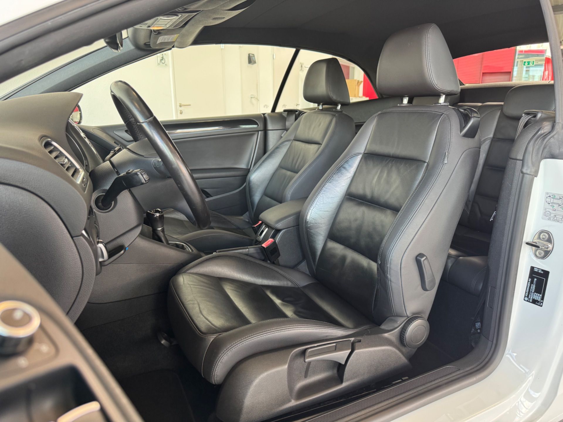 VW Golf Cabrio 1.4 TSI-image-10