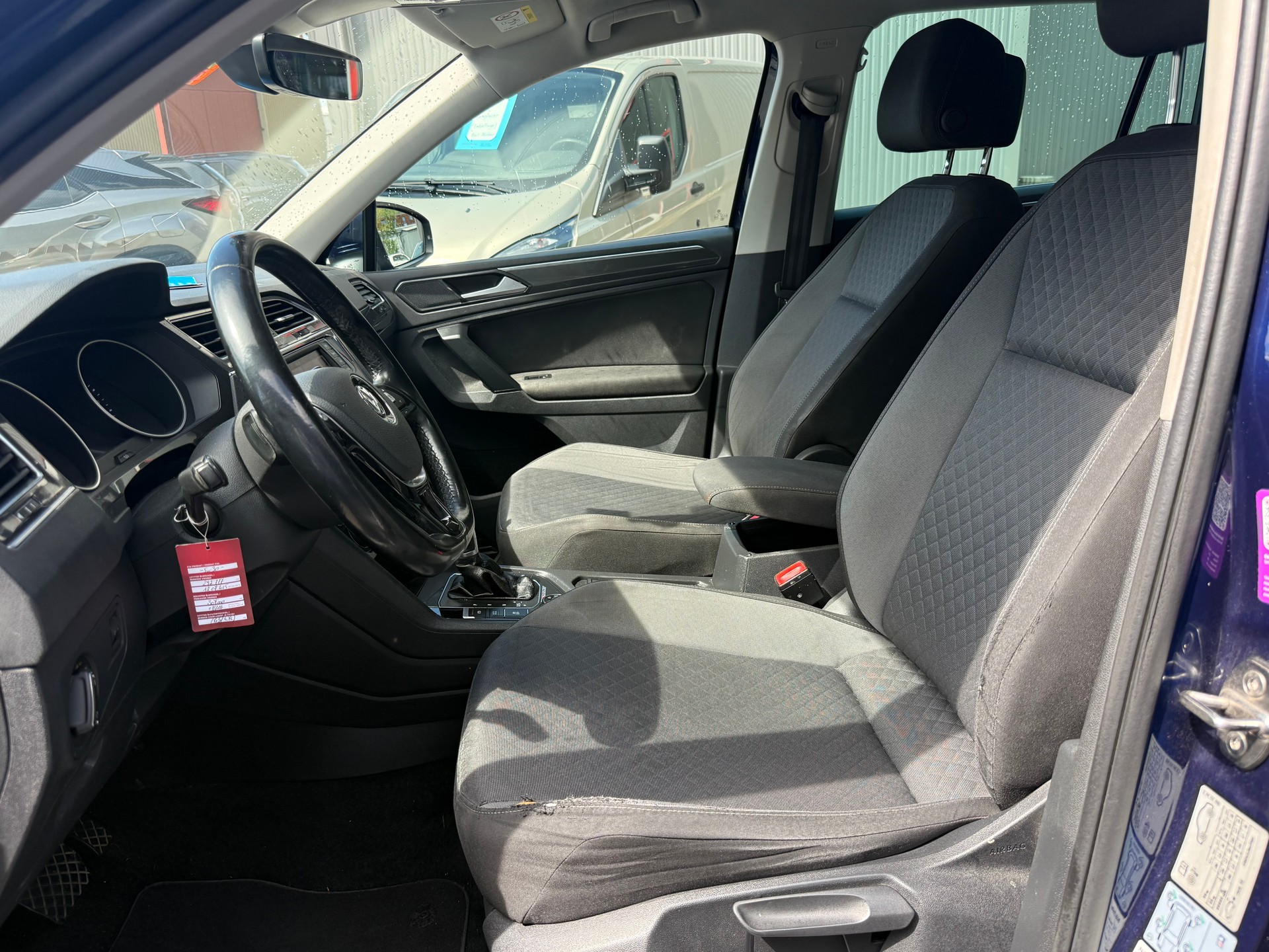 VW Tiguan 2.0 TDI SCR Comfortline 4Motion DSG-image-6