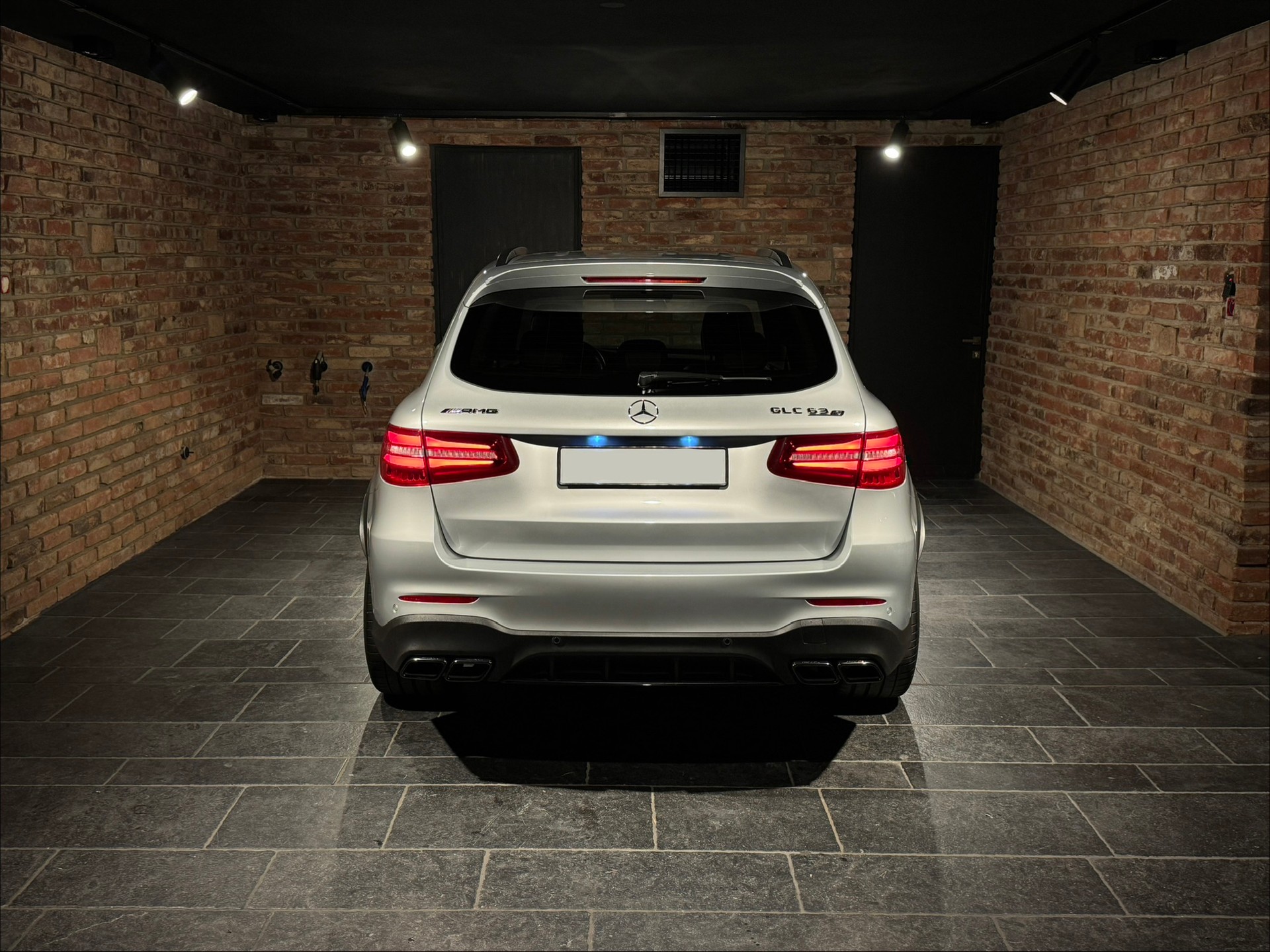 MERCEDES-BENZ GLC 63 S AMG 4m+-image-2