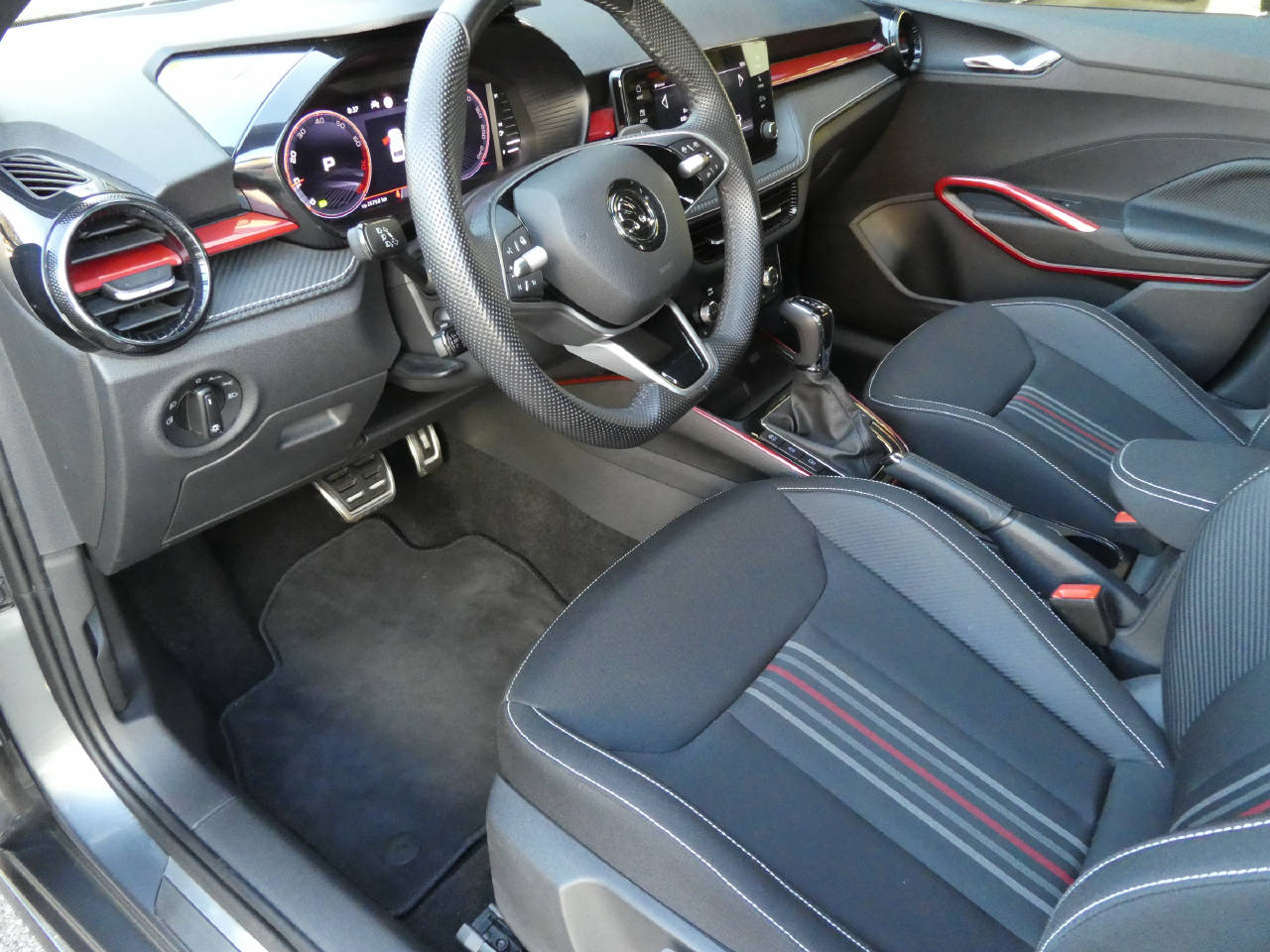 SKODA Fabia 1.0 TSI Monte Carlo DSG-image-8