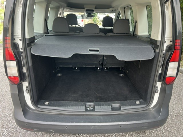 VW Caddy 2.0 TDI-image-5