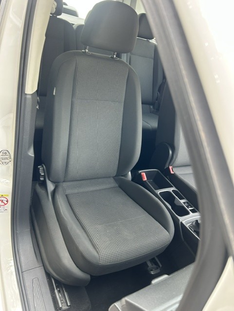 VW Caddy 2.0 TDI-image-3