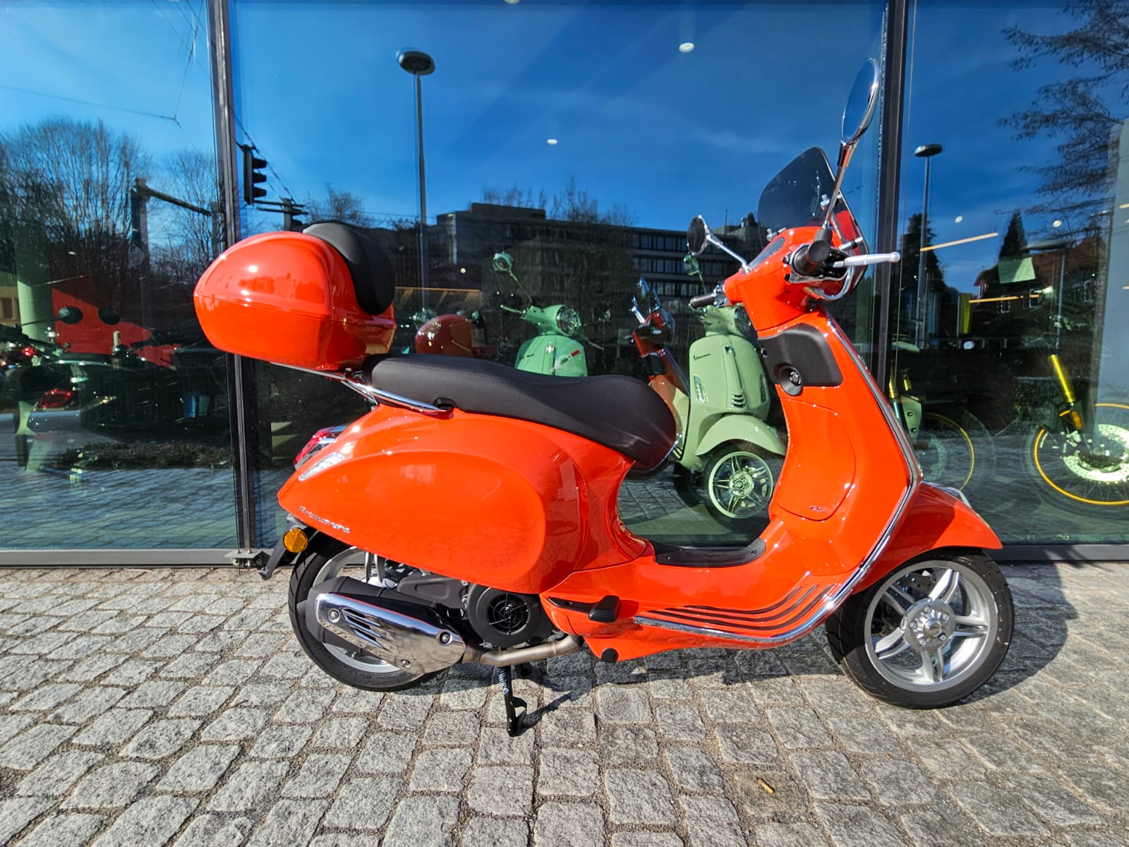 PIAGGIO Vespa 125 Primavera Euro 5+-showroom-element-3