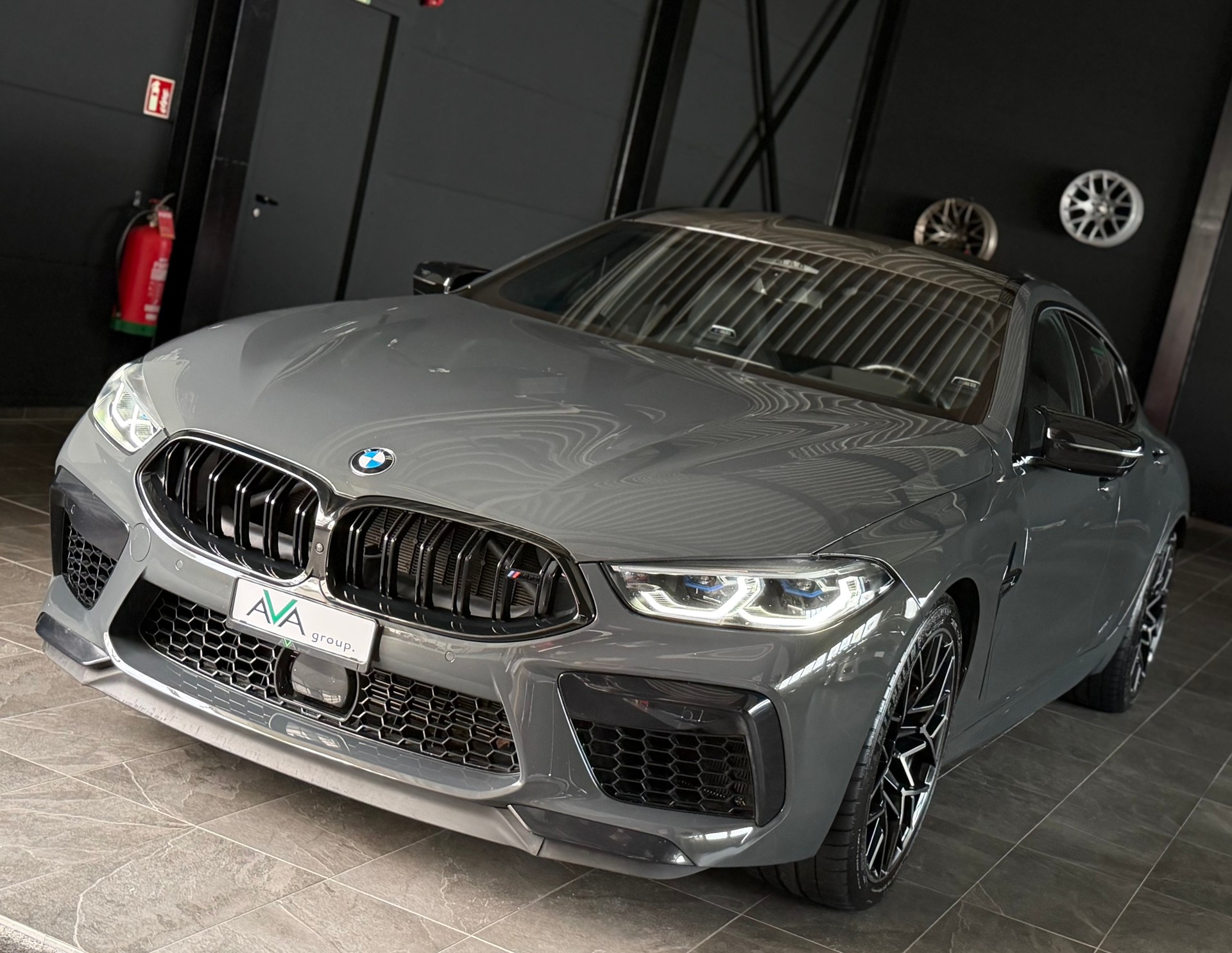 BMW M8 xDrive M Competition Steptronic*DRAVITGRAU*-image-9