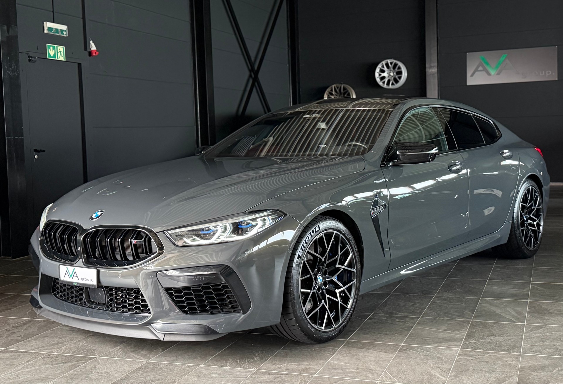 BMW M8 xDrive M Competition Steptronic*DRAVITGRAU*-image-4