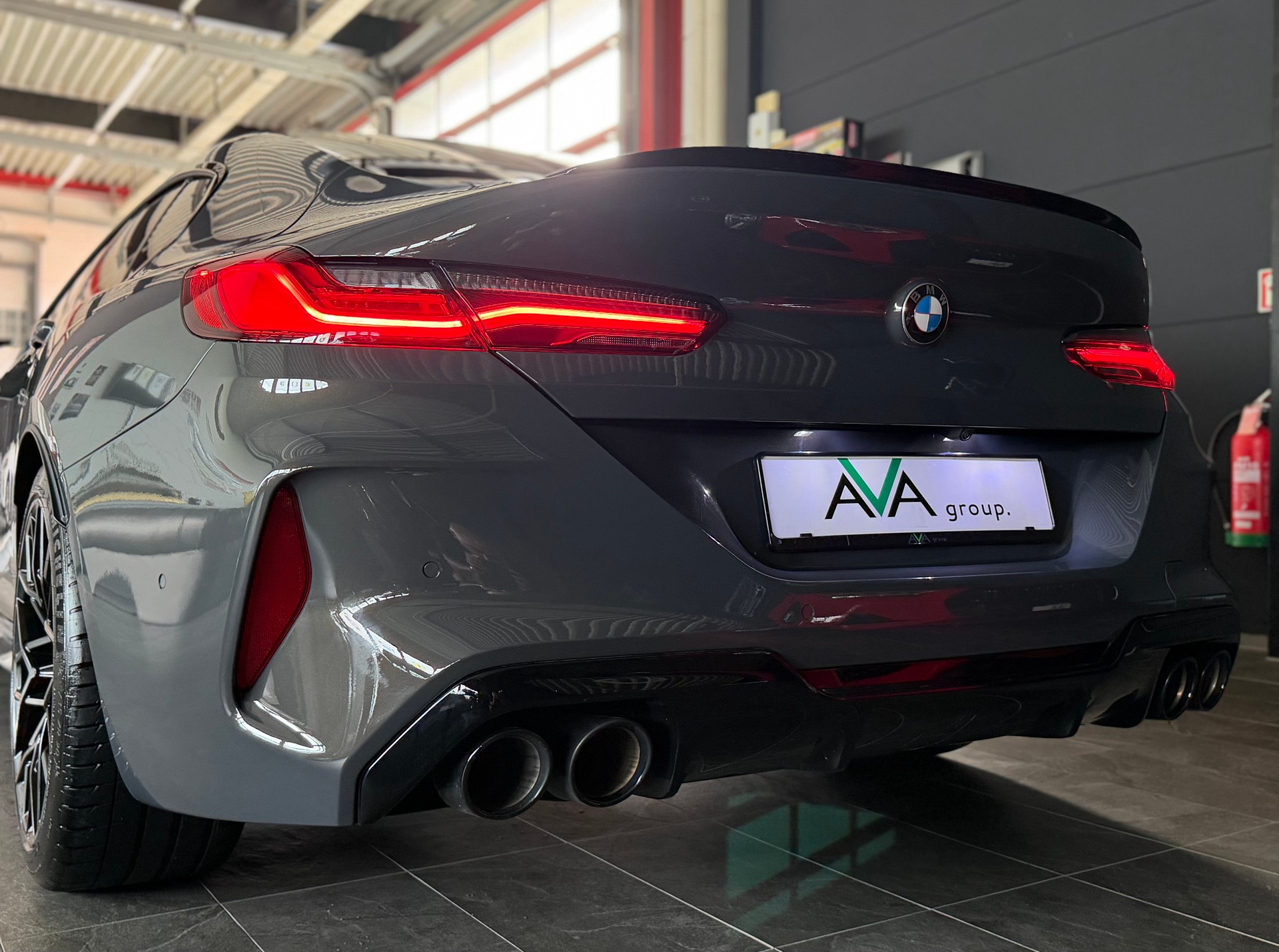 BMW M8 xDrive M Competition Steptronic*DRAVITGRAU*-image-7