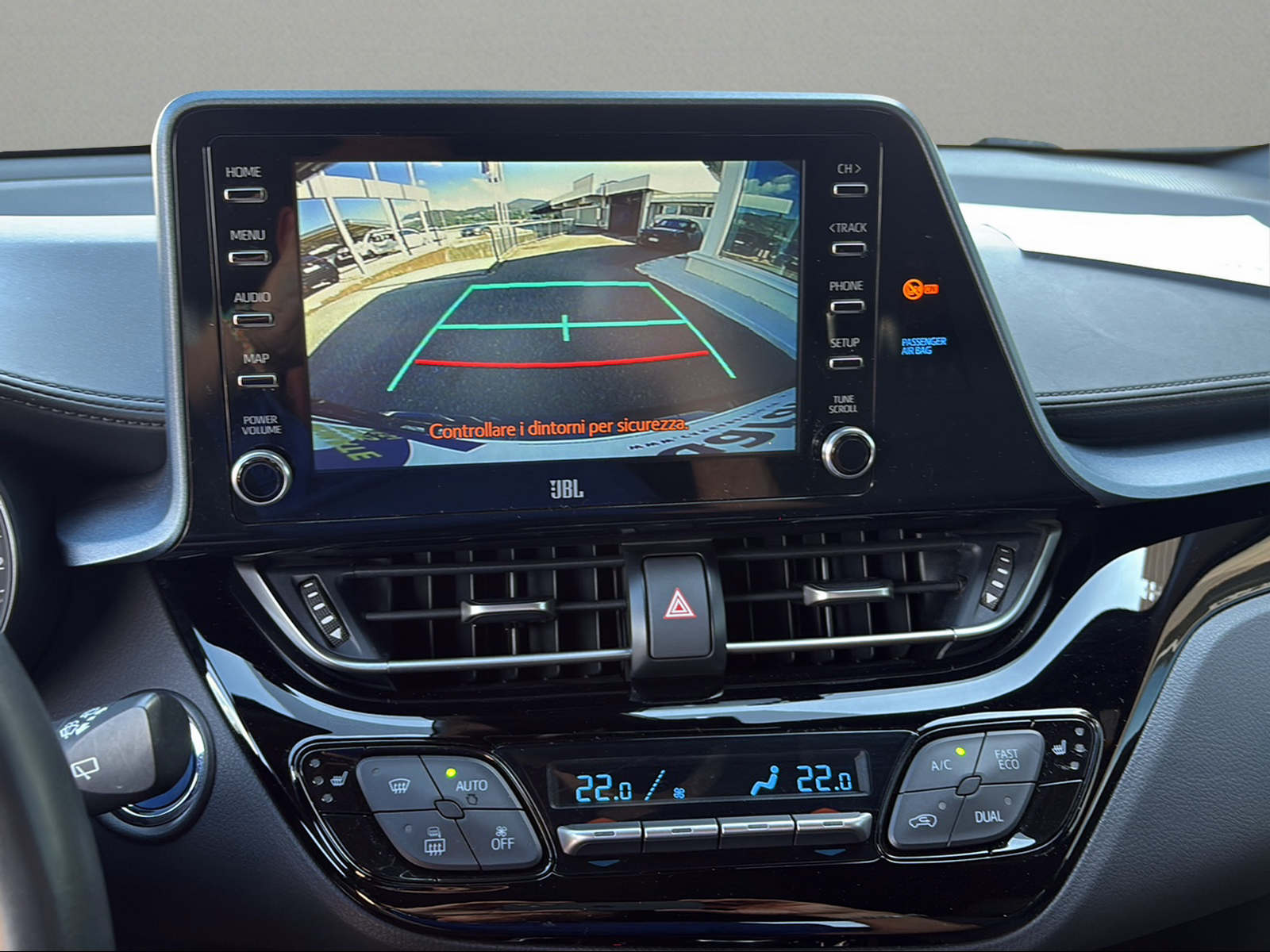 TOYOTA C-HR 1.8 HSD CVT Trend-image-4