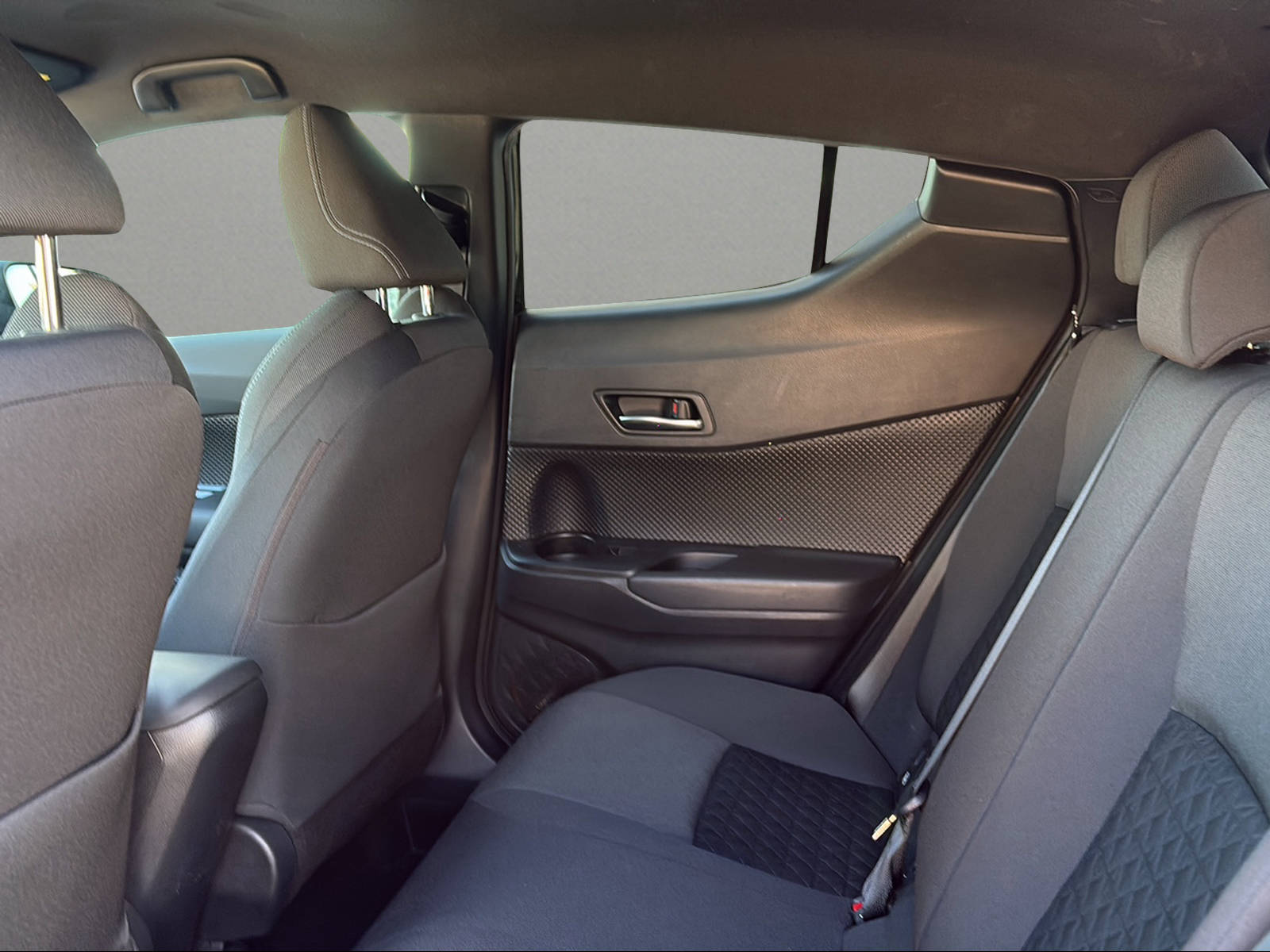 TOYOTA C-HR 1.8 HSD CVT Trend-image-5