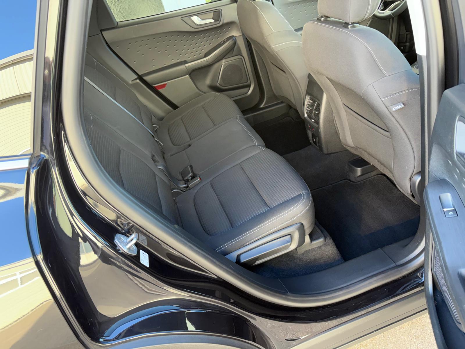 FORD Kuga 2.0 EcoBlue Hybrid Titanium-image-10