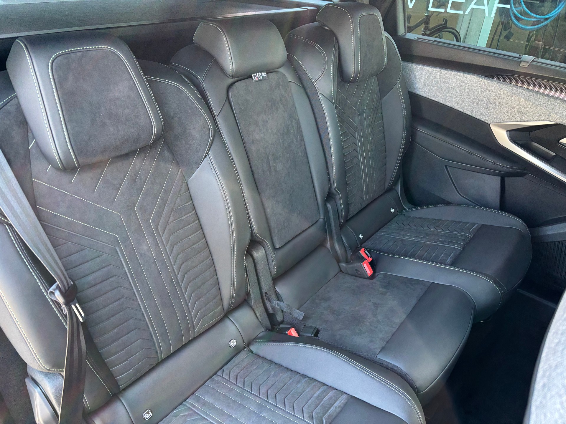 PEUGEOT 5008 225 e-DCS7 GT Exclusive-image-7