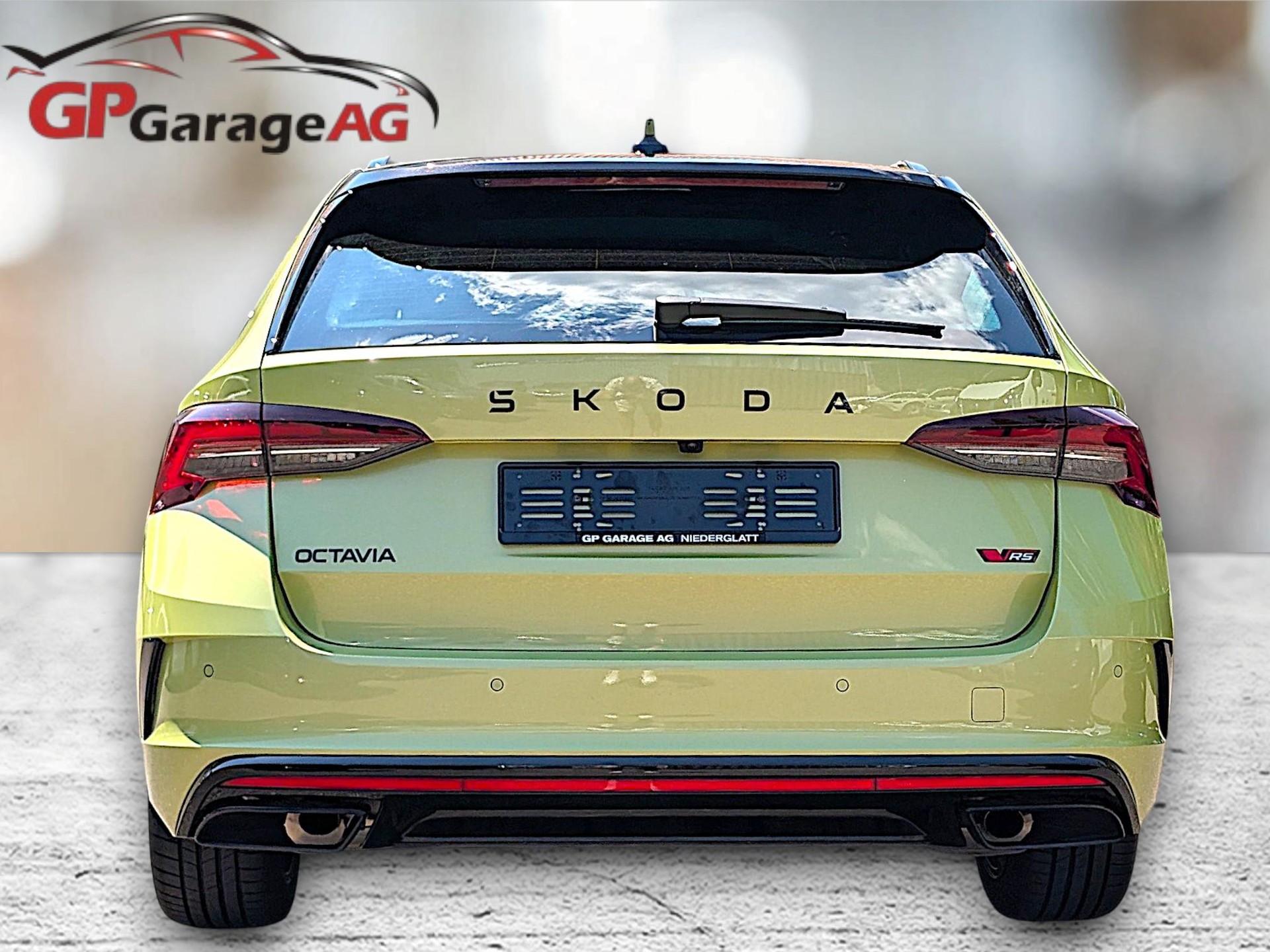 SKODA Octavia Combi 2.0 TSI RS DSG-showroom-element-3