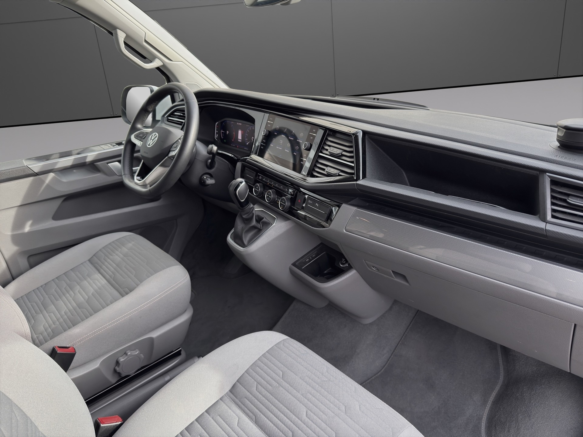 VW T6.1 California 2.0 TDI Ocean Liberty 4Motion DSG-image-11
