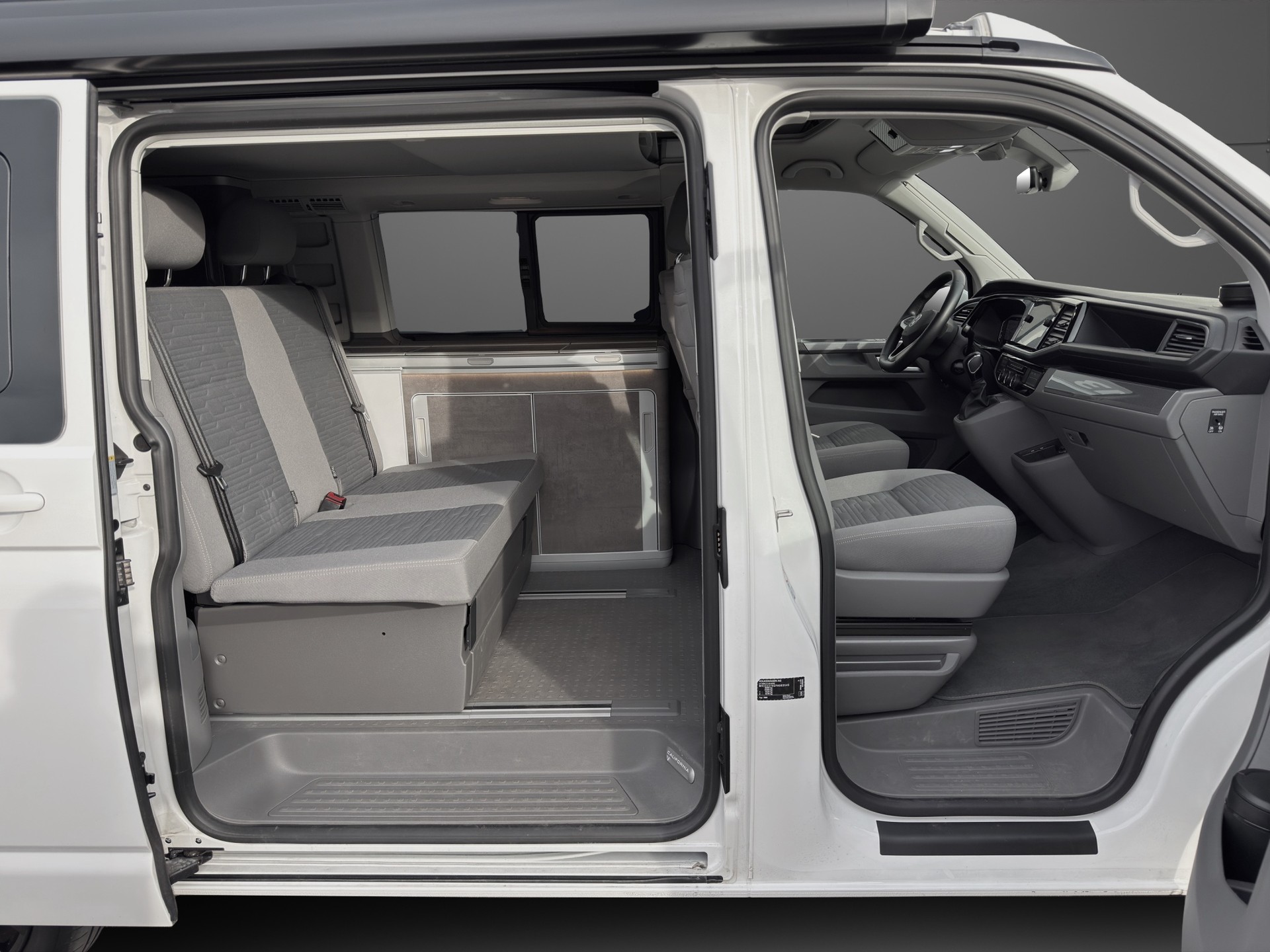 VW T6.1 California 2.0 TDI Ocean Liberty 4Motion DSG-image-13