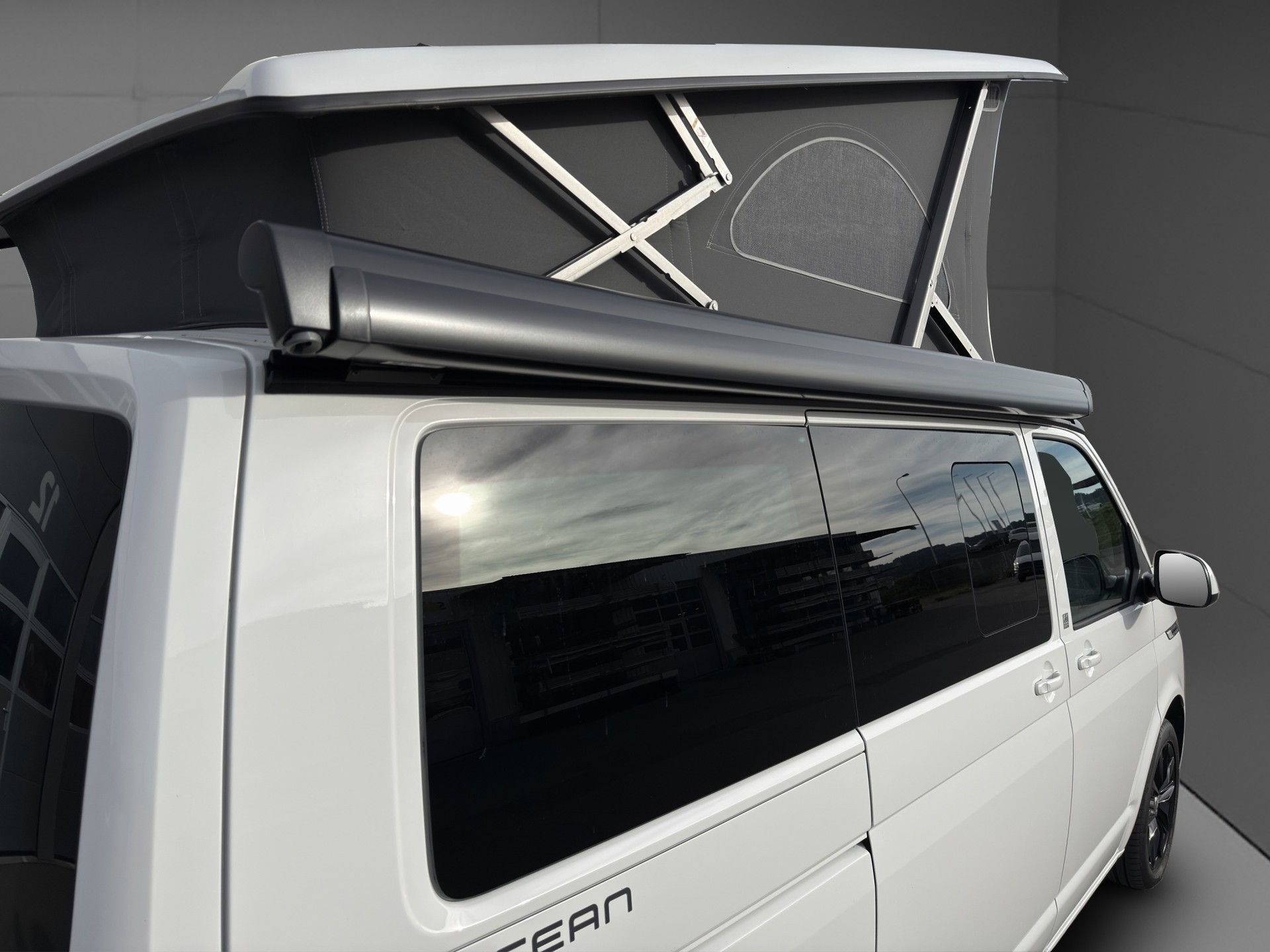 VW T6.1 California 2.0 TDI Ocean Liberty 4Motion DSG-image-7