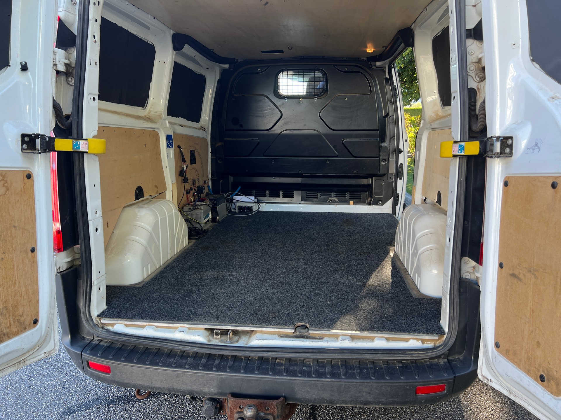 FORD Transit Custom Van 290 L1H1 Trend-image-12