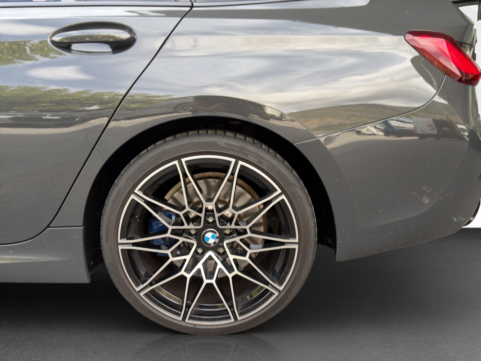 BMW M340d xDrive 48V Touring Steptronic Sport-image-22
