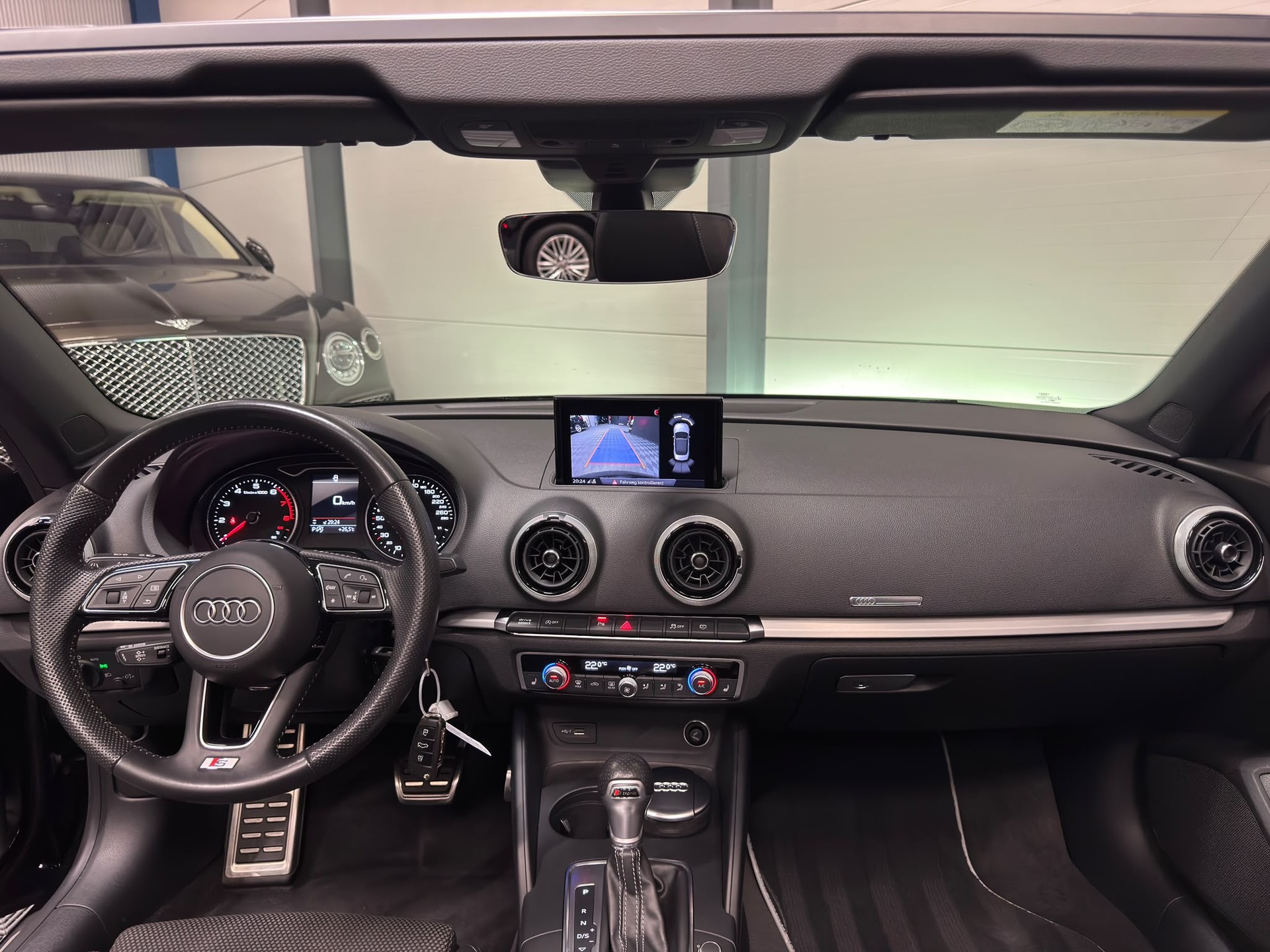 AUDI A3 Cabriolet 1.5 T FSI Sport S-Tronic-image-6