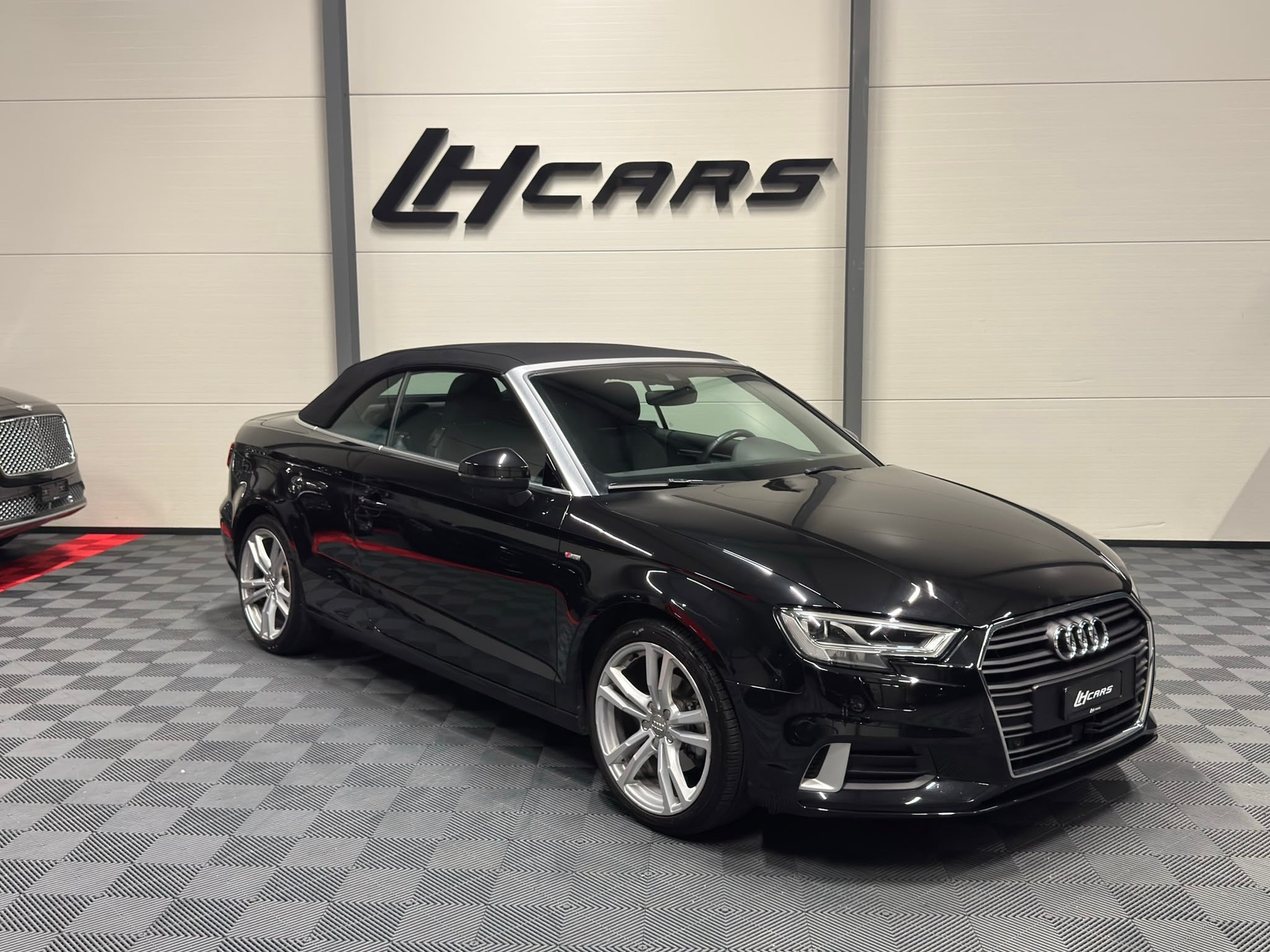 AUDI A3 Cabriolet 1.5 T FSI Sport S-Tronic-image-4