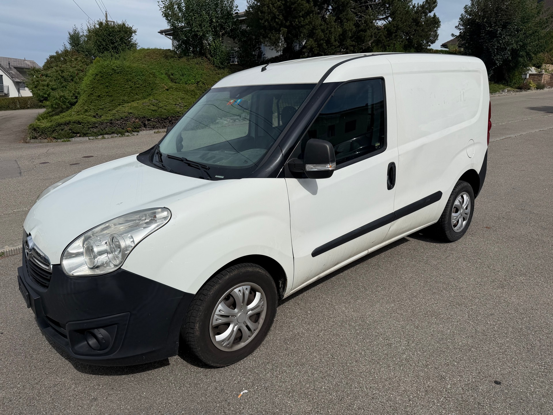 OPEL Combo 1.3 CDTI 2.4 L1H1-image-1