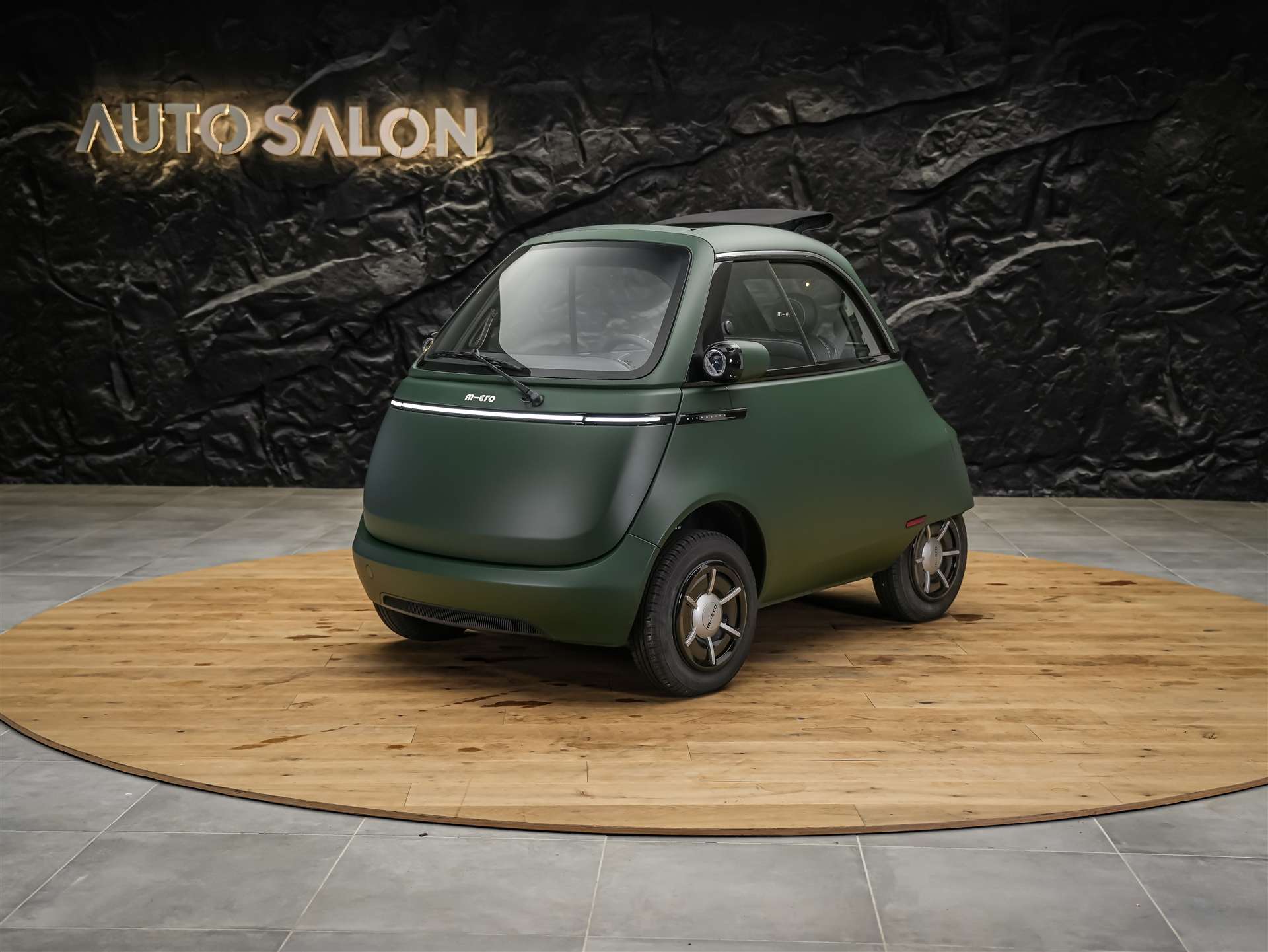 MICRO Microlino Competizione 10.5 kWh Medium Range *SOFORT Verfügbar*Werksgarantie*London Grün Matt*-image-0
