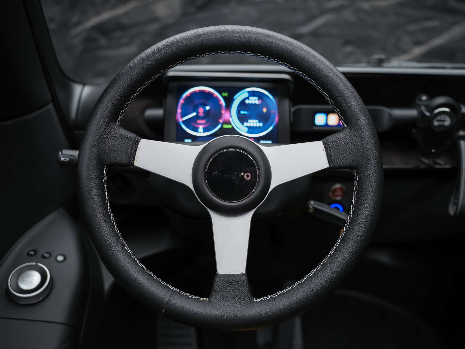 MICRO Microlino Competizione 10.5 kWh Medium Range *SOFORT Verfügbar*Werksgarantie*London Grün Matt*-image-12