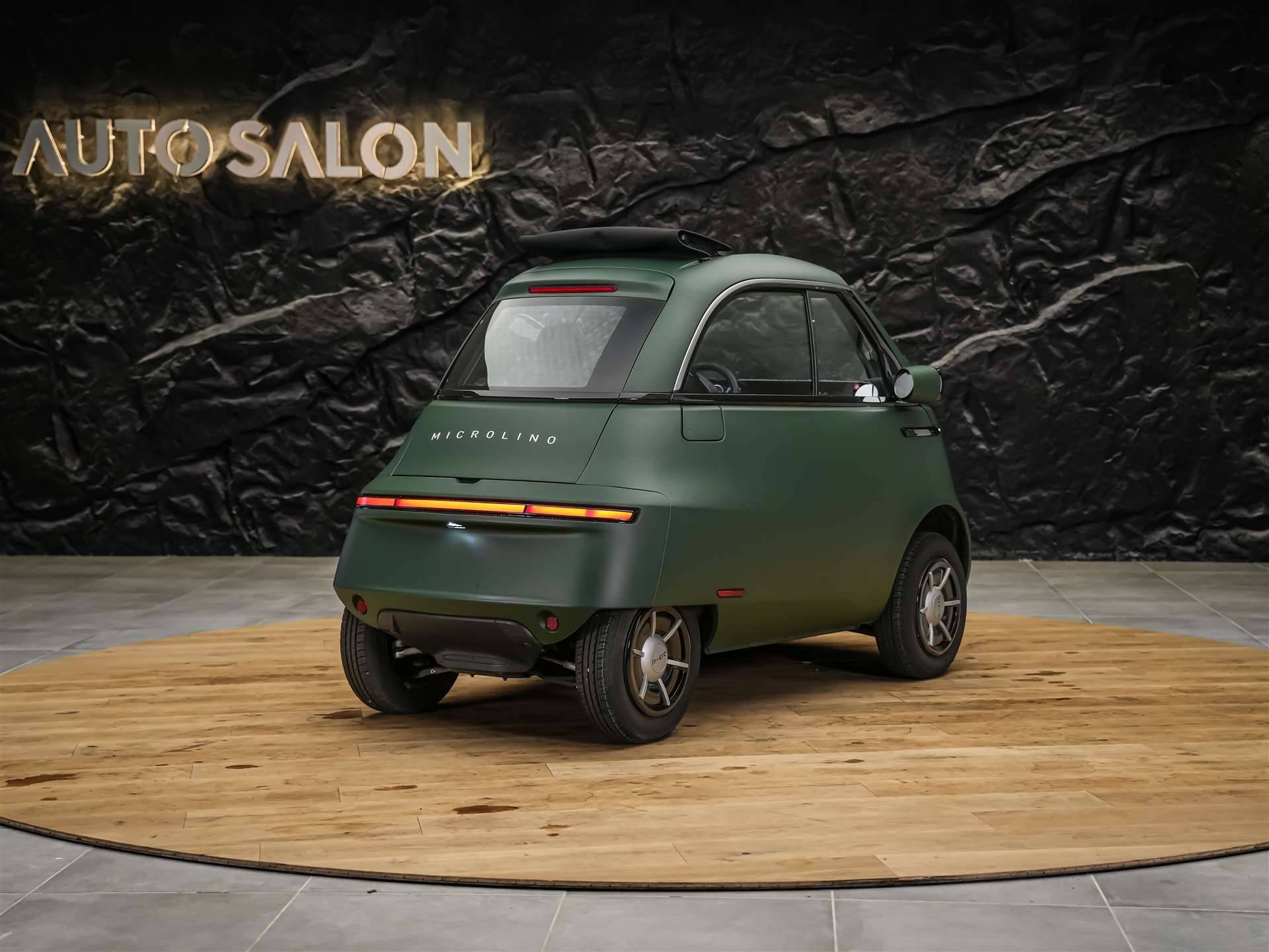 MICRO Microlino Competizione 10.5 kWh Medium Range *SOFORT Verfügbar*Werksgarantie*London Grün Matt*-image-4