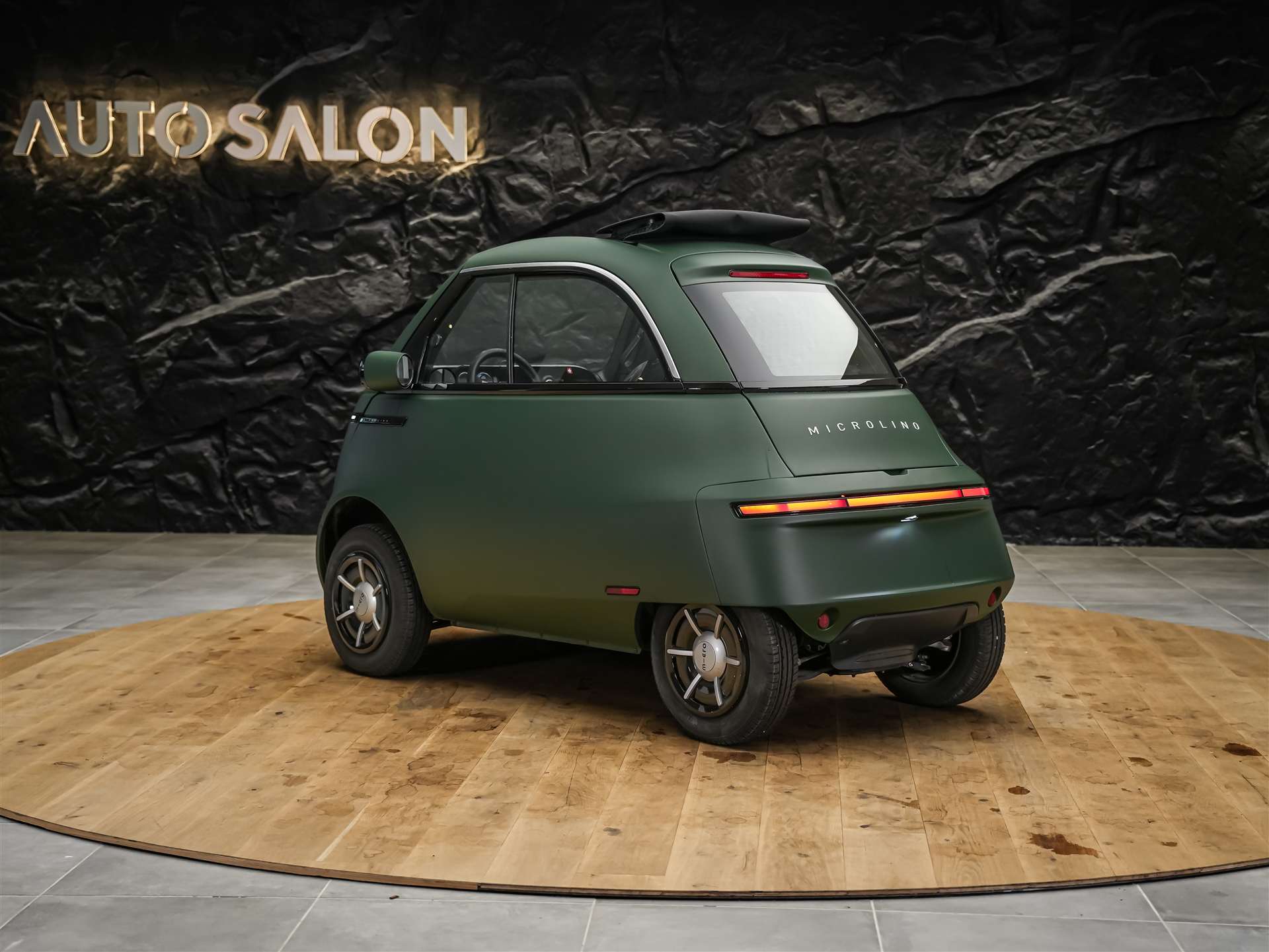 MICRO Microlino Competizione 10.5 kWh Medium Range *SOFORT Verfügbar*Werksgarantie*London Grün Matt*-image-2