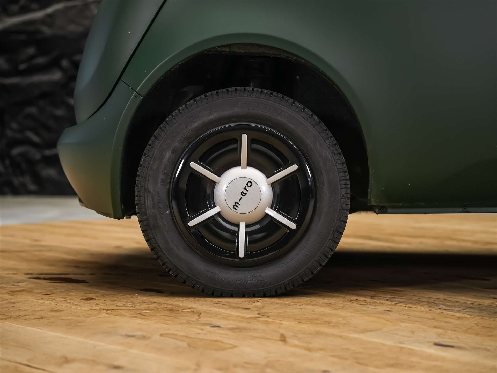 MICRO Microlino Competizione 10.5 kWh Medium Range *SOFORT Verfügbar*Werksgarantie*London Grün Matt*-image-11