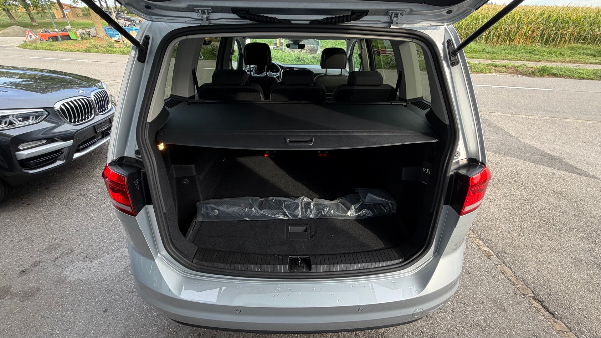 VW Touran 2.0 TDI BlueMotion Technology Comfortline DSG-image-10