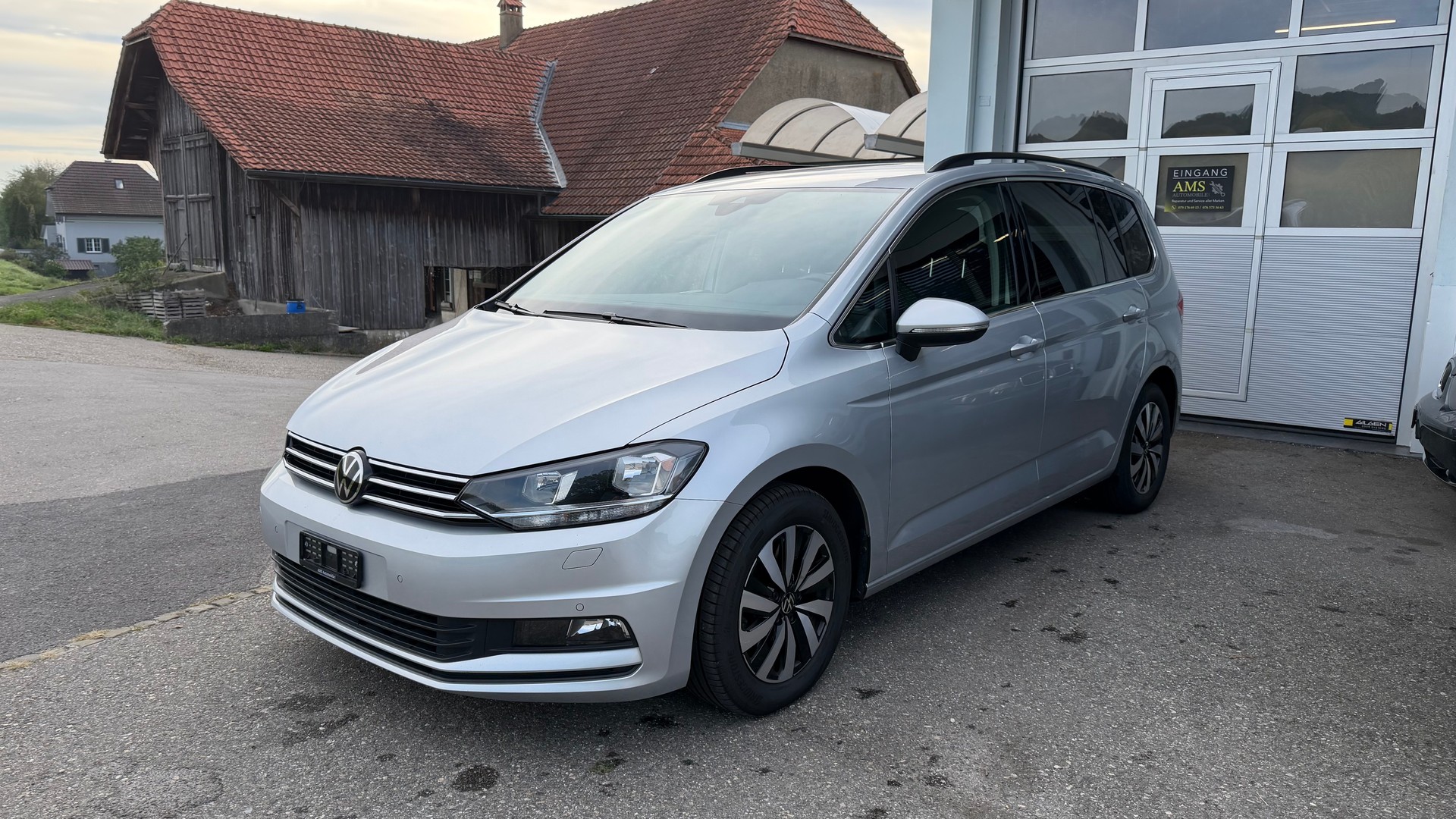 VW Touran 2.0 TDI BlueMotion Technology Comfortline DSG-image-1
