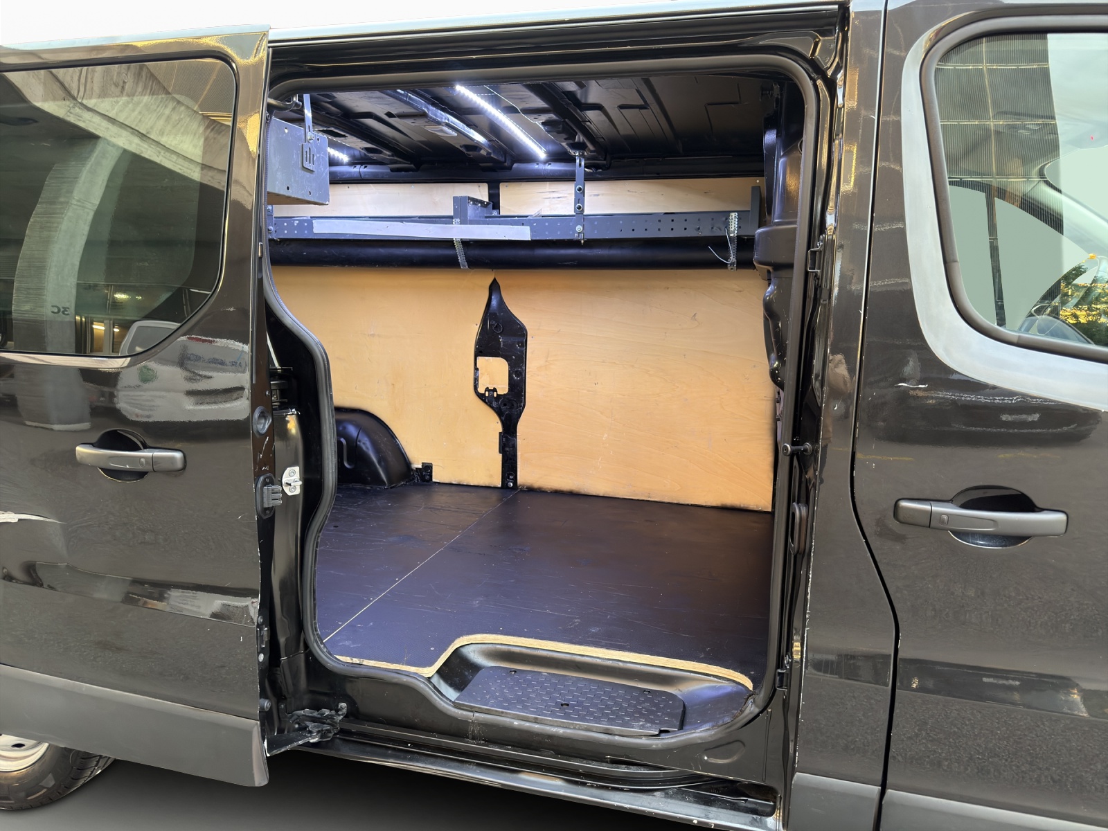 RENAULT Trafic 2.0 Blue dCi 170 Advance L2H1 EDC EN-image-15