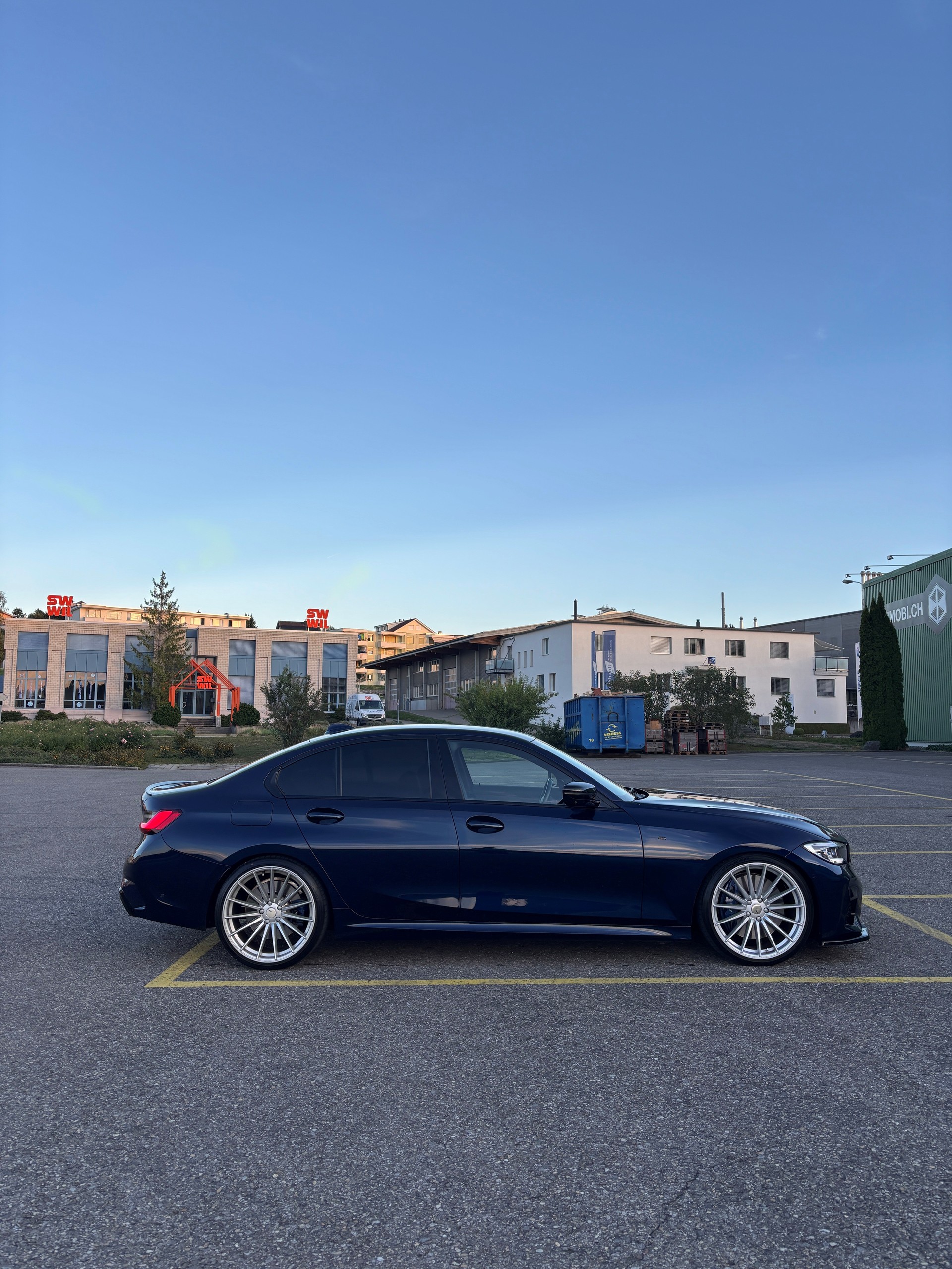 BMW M340i xDrive-image-1