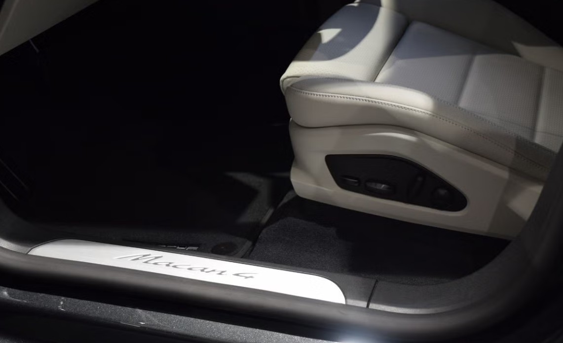 PORSCHE Macan 4 100kWh-image-8