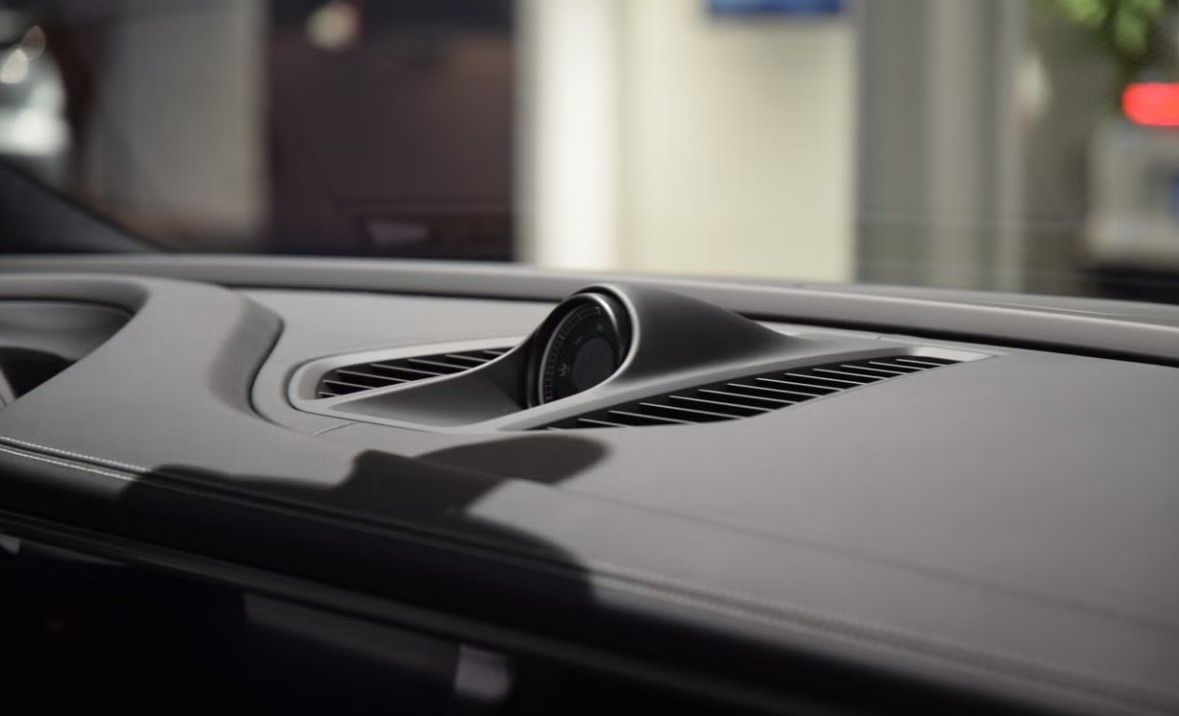 PORSCHE Macan 4 100kWh-image-15