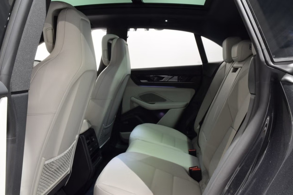PORSCHE Macan 4 100kWh-image-9