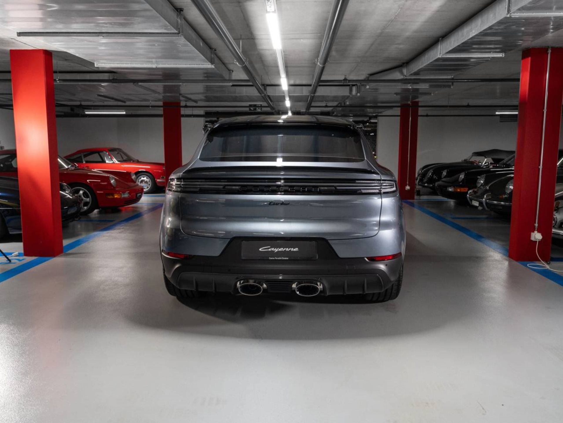 PORSCHE Cayenne Turbo E-Hybrid Coupé avec Paquet-GT-image-7