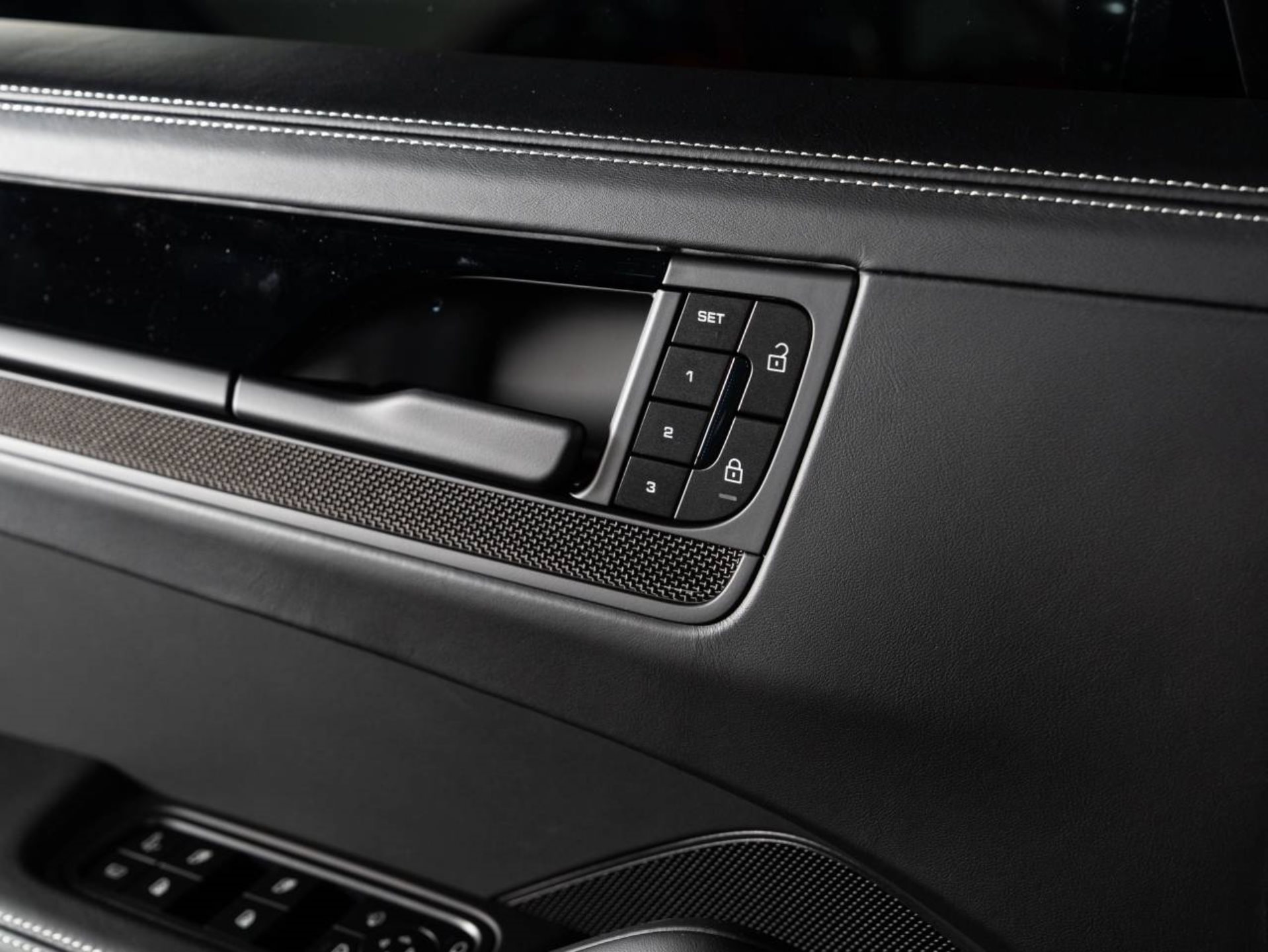PORSCHE Cayenne Turbo E-Hybrid Coupé avec Paquet-GT-image-20