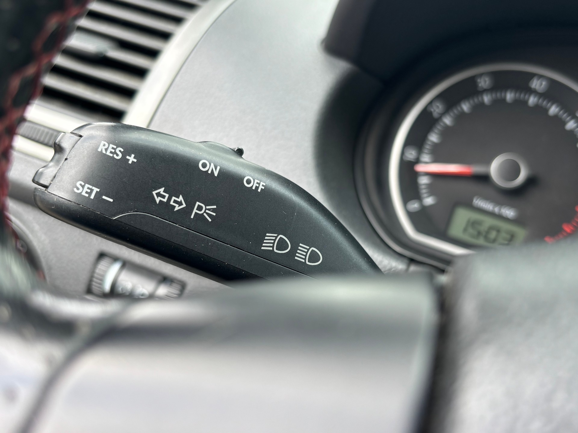 VW Polo 1.8 20V Turbo GTI-image-9