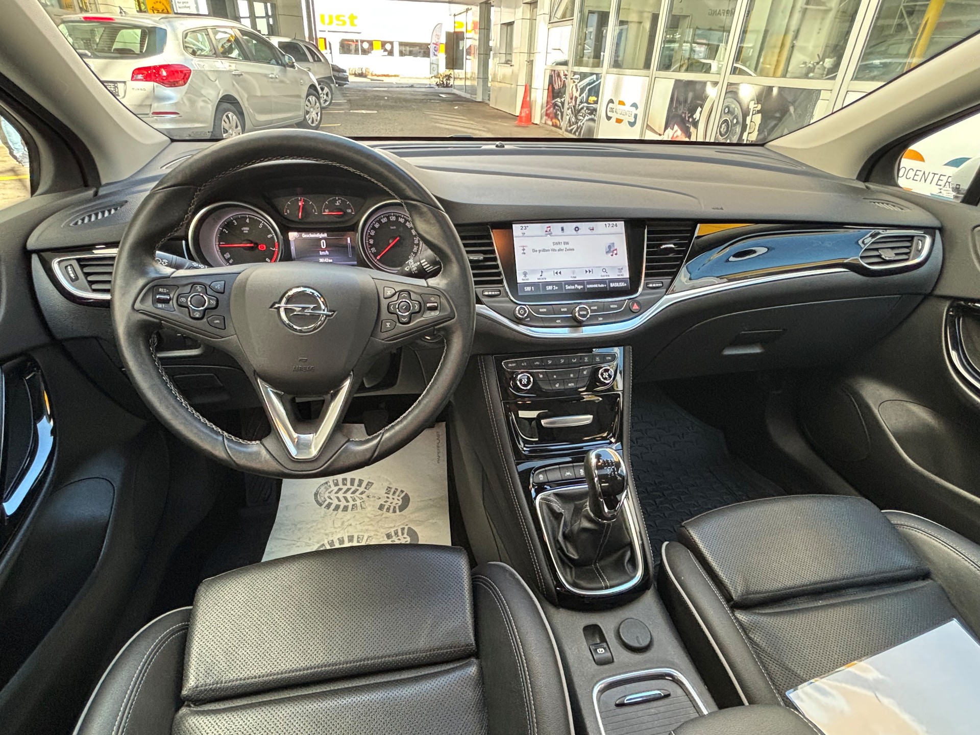 OPEL Astra 1.6i Turbo Excellence-image-7