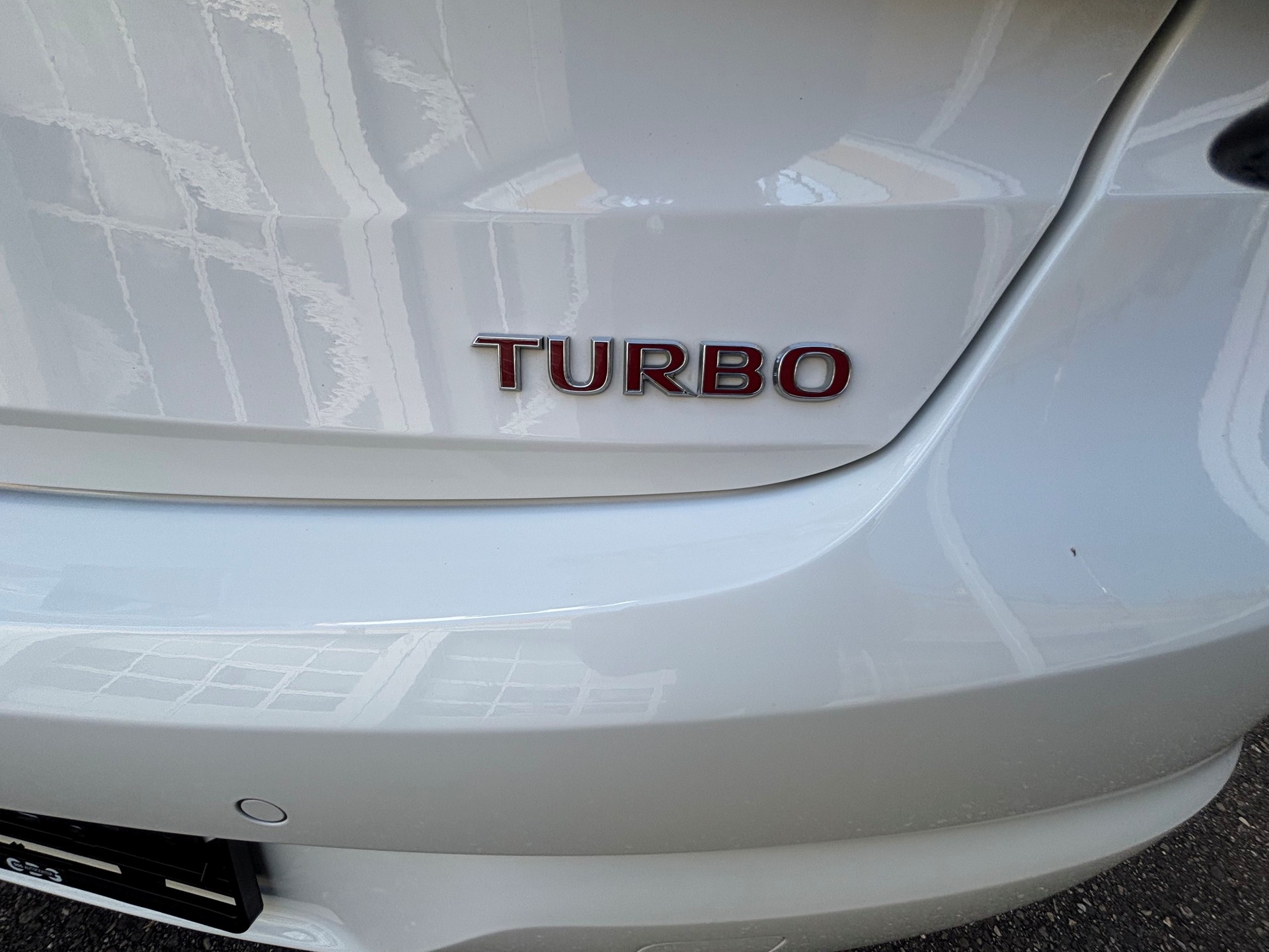 OPEL Astra 1.6i Turbo Excellence-image-3