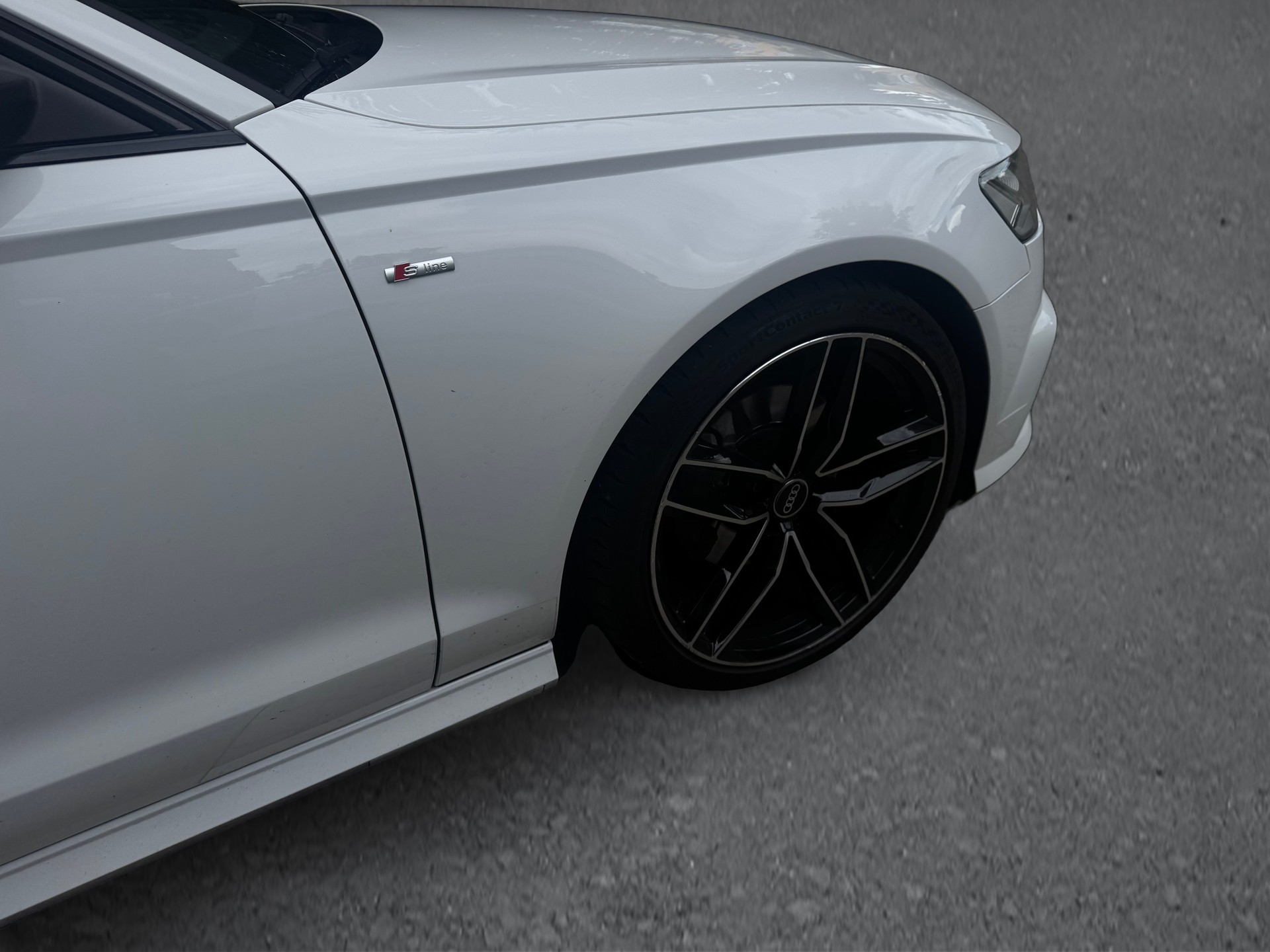 AUDI A6 Avant 2.0 TDI S-tronic S-Line-image-3