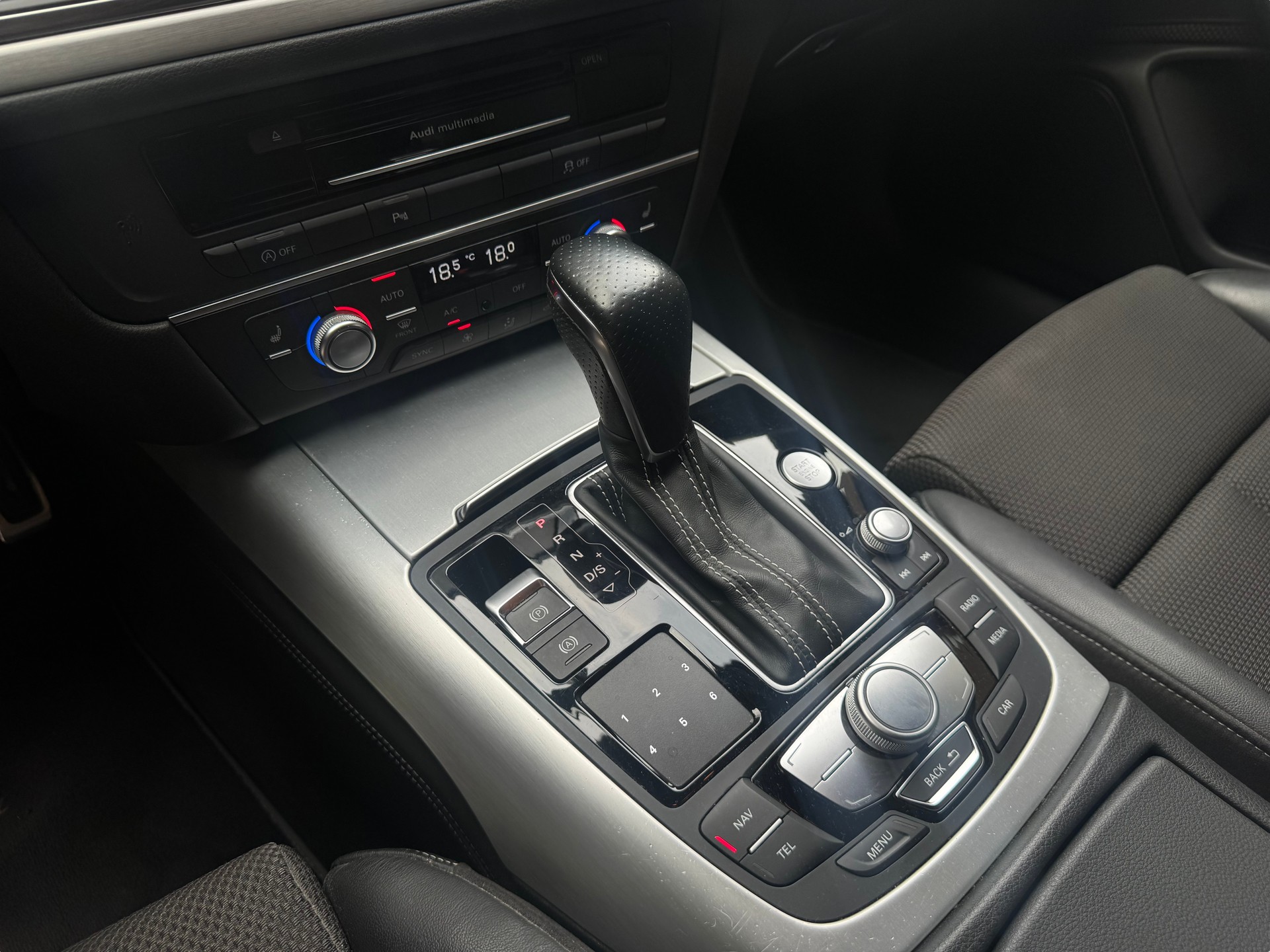 AUDI A6 Avant 2.0 TDI S-tronic S-Line-image-9