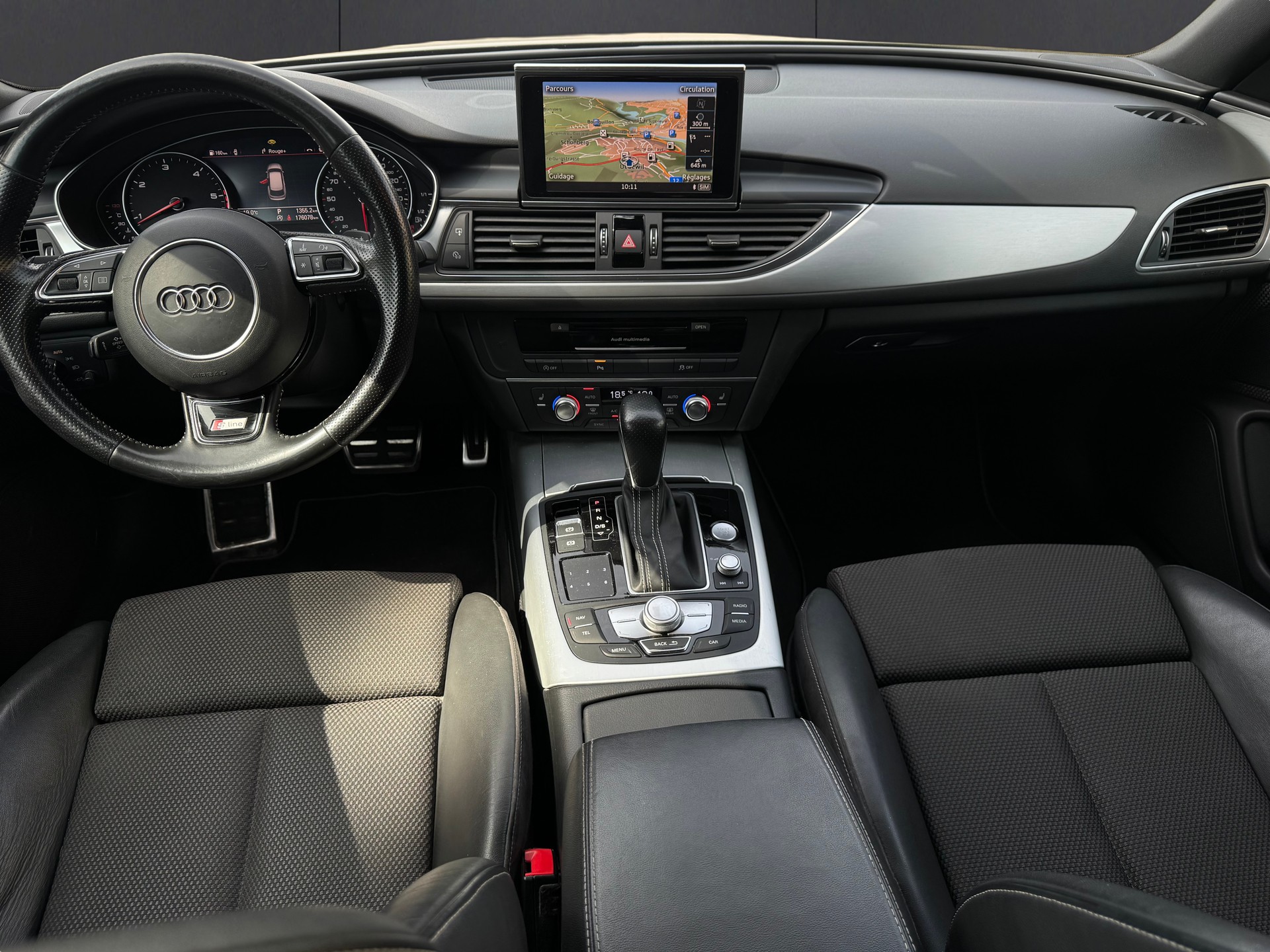 AUDI A6 Avant 2.0 TDI S-tronic S-Line-image-10