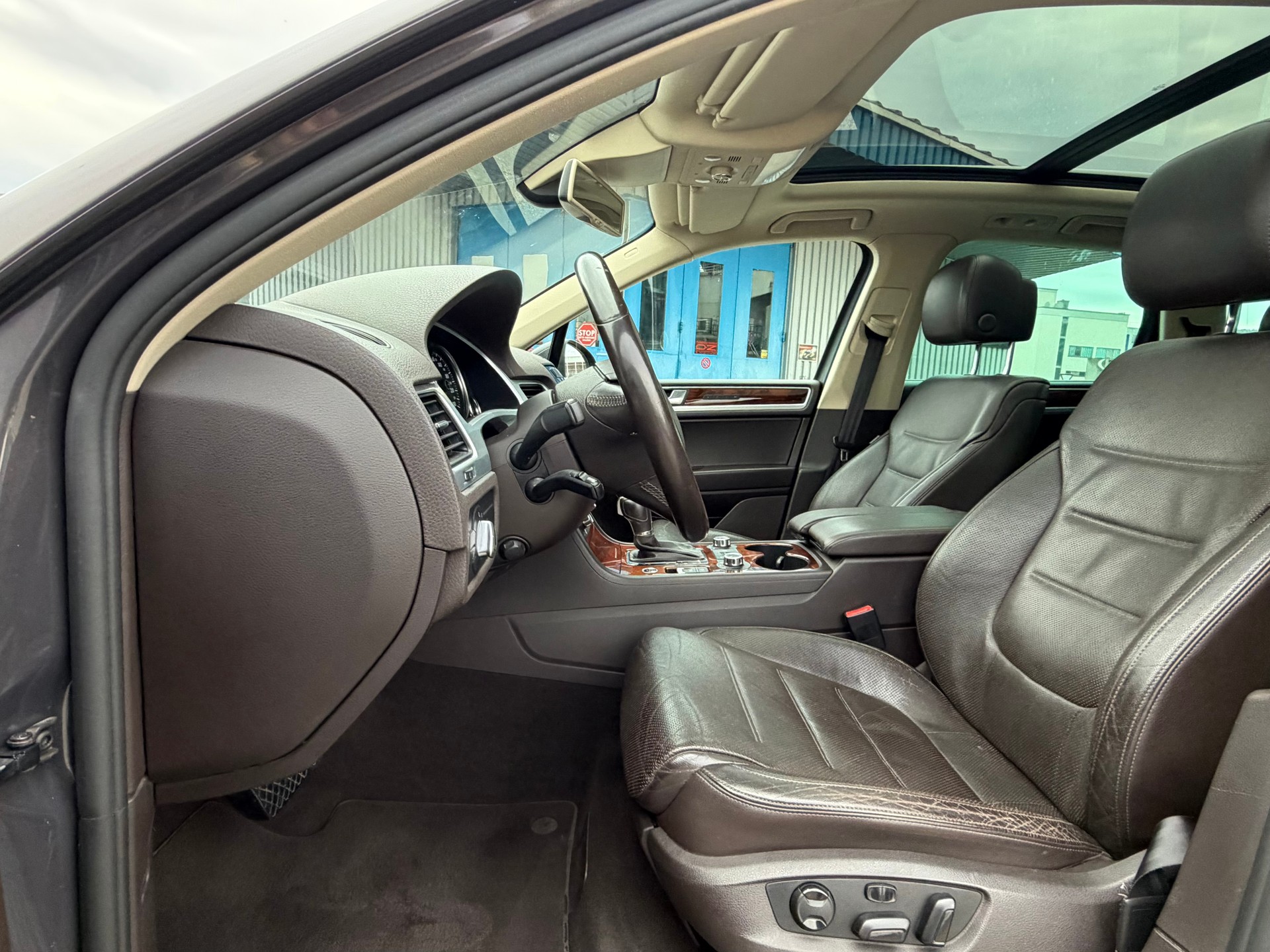 VW Touareg 3.0 TDI BlueMotion Technology Tiptronic-image-6
